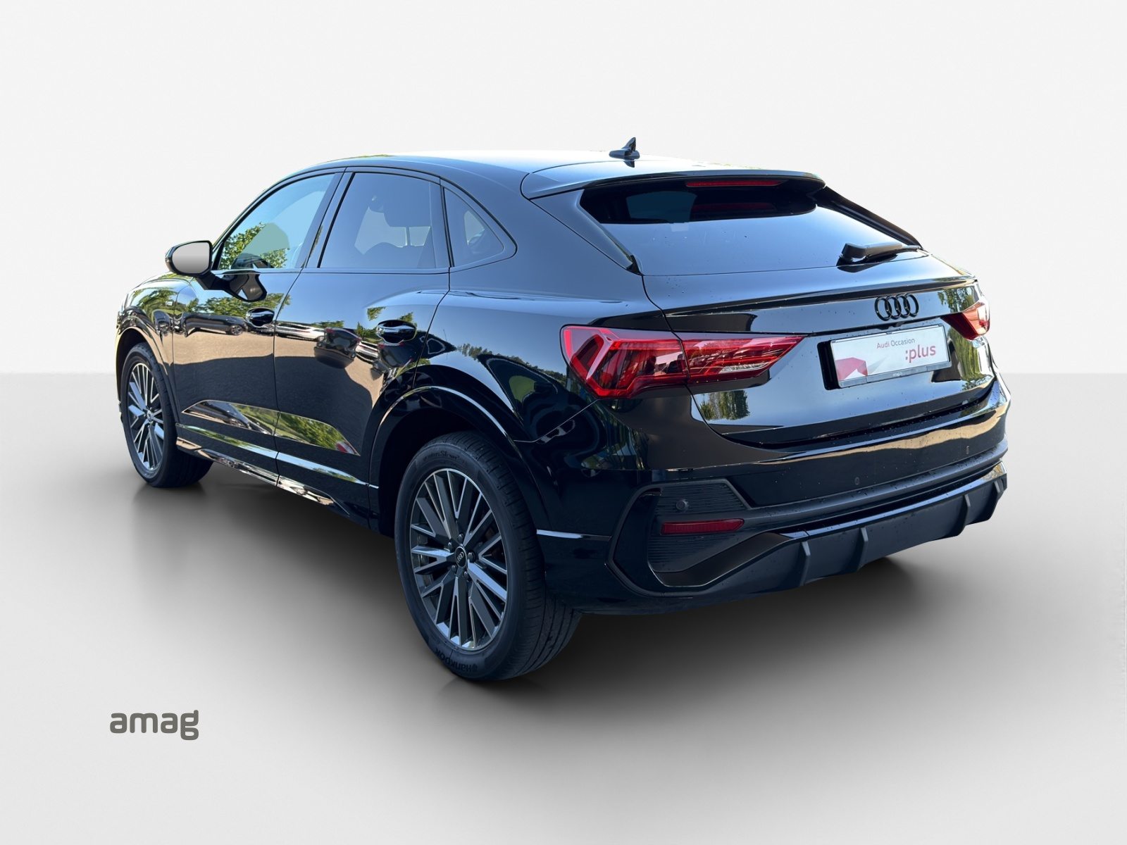 AUDI Q3 Sportback 35 TFSI S line Attraction, Essence, Occasion / Utilisé, Automatique - 3