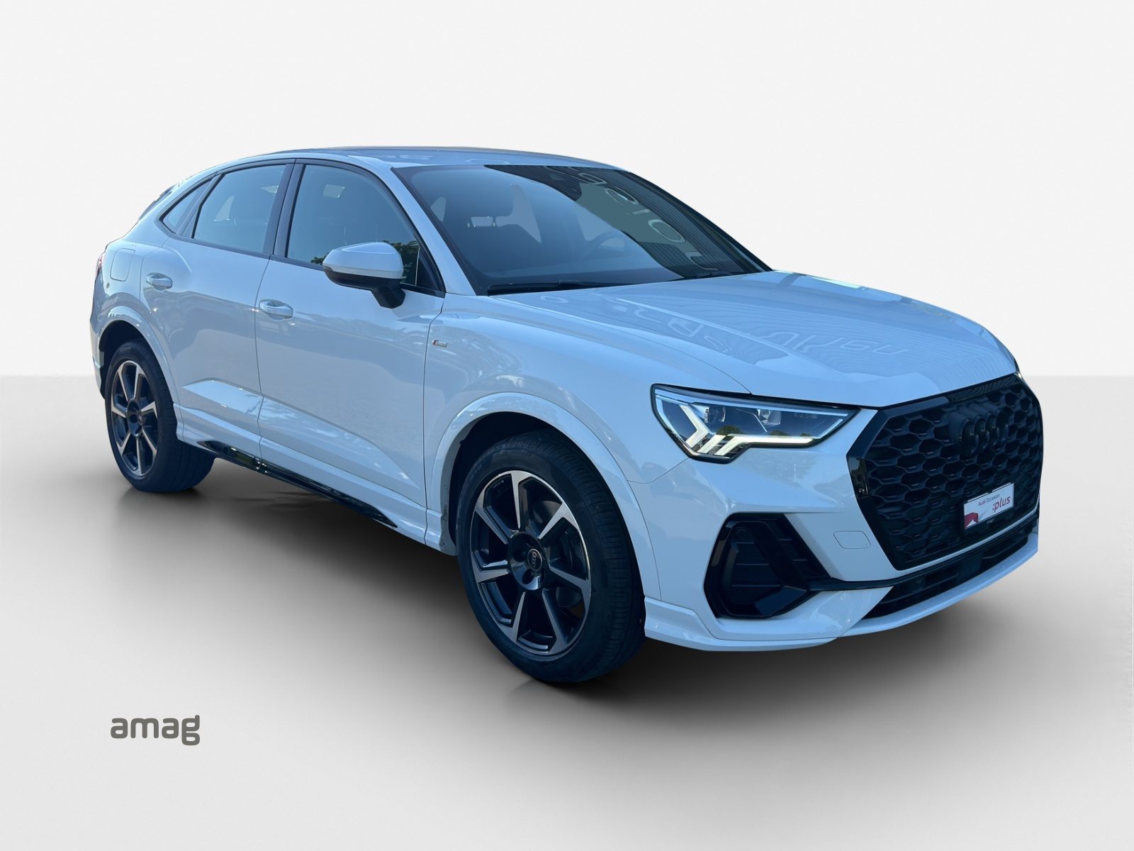 AUDI Q3 Sportback 35 TFSI S line Attraction, Petrol, Second hand / Used, Automatic - 6