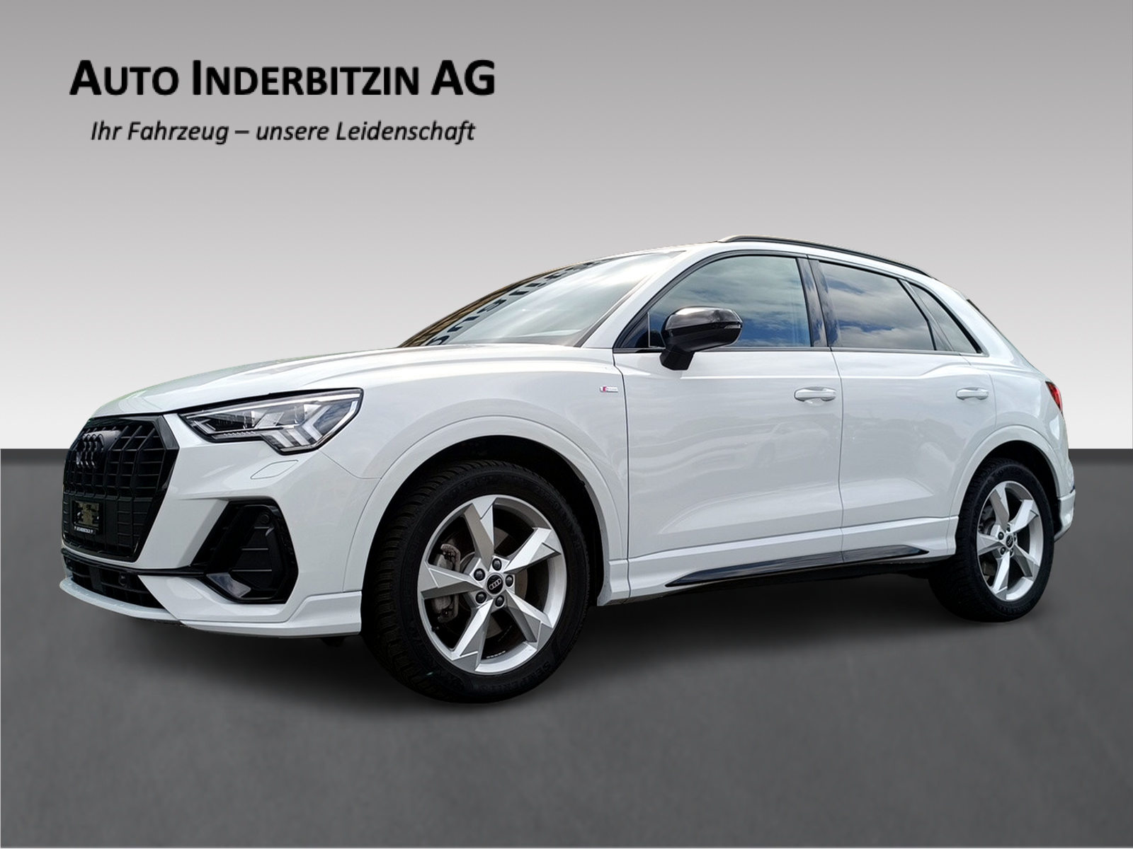 AUDI Q3 40 TDI S line