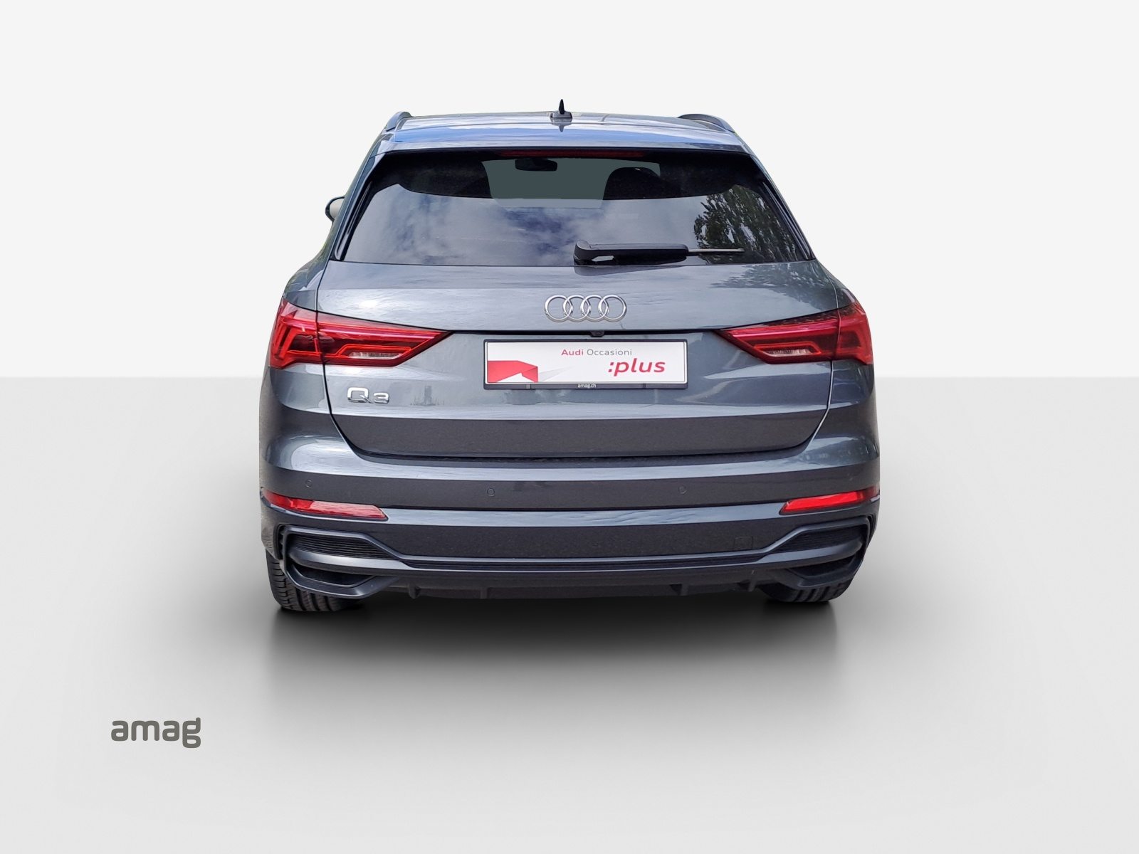 AUDI Q3 45 TFSI e S line Attraction, Hybride Intégral Essence/Électricité, Occasion / Utilisé, Automatique - 4