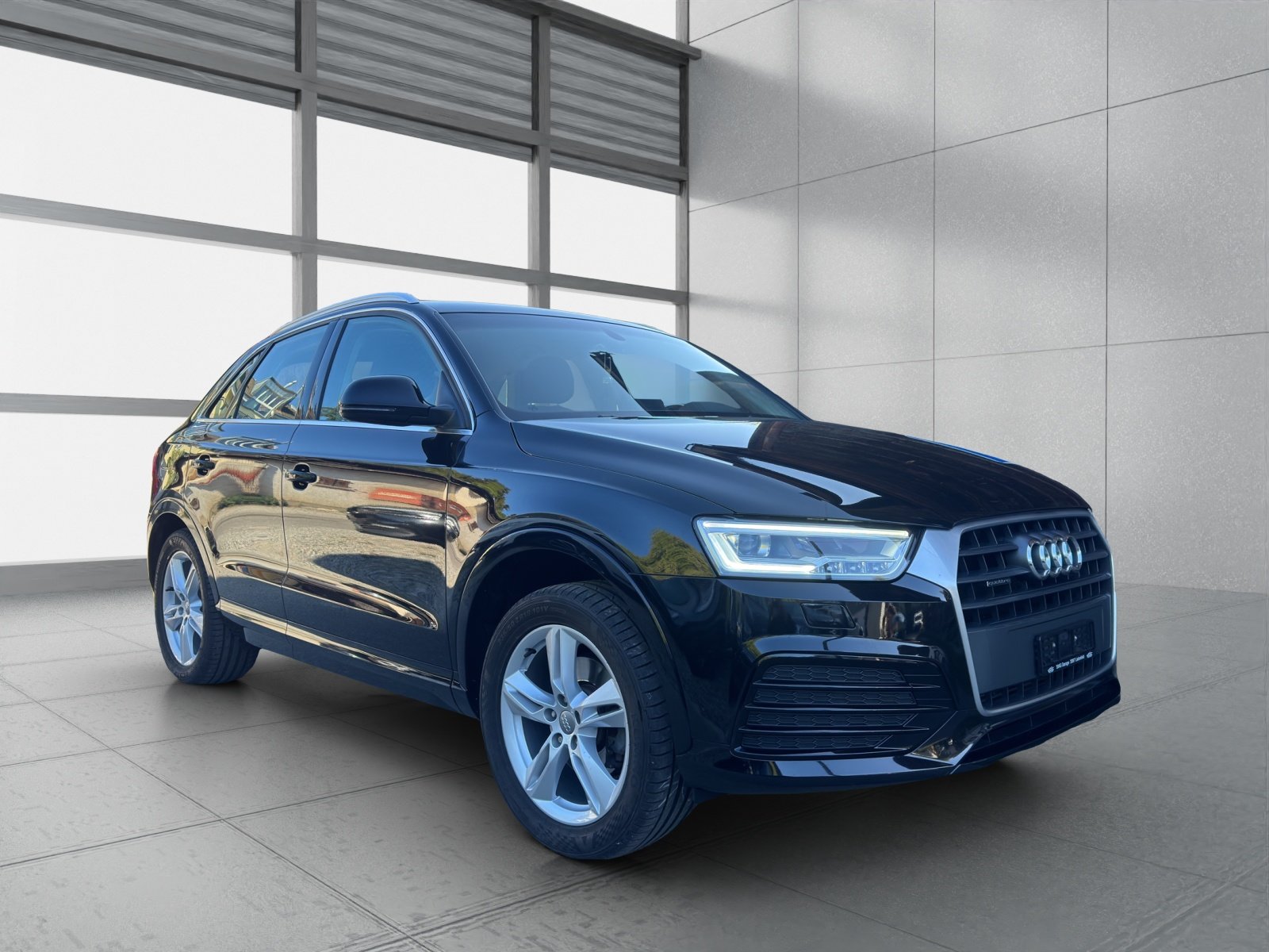 AUDI Q3 2.0 TFSI quattro S-tronic, Benzin, Occasion / Gebraucht, Automatik - 7