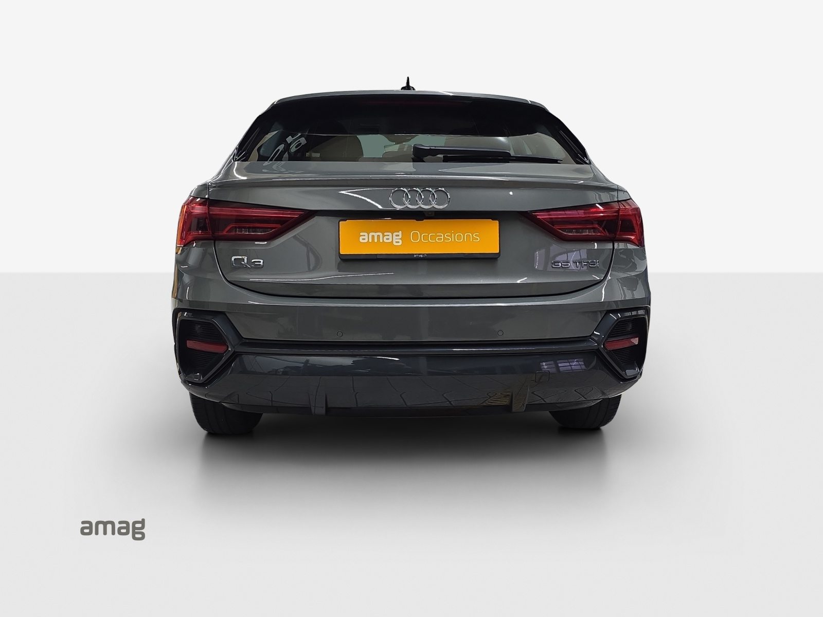 AUDI Q3 Sportback 35 TFSI Attraction, Petrol, Second hand / Used, Automatic - 4