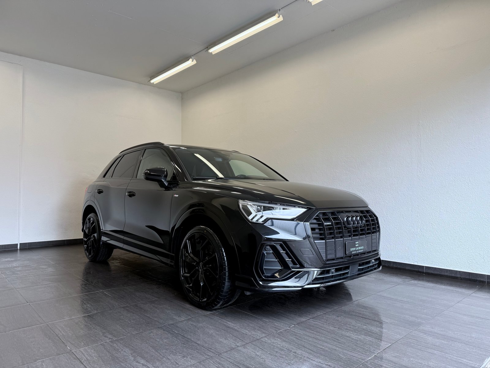 AUDI Q3 45 TFSI S line quattro S-tronic ALL BLACK, Benzina, Occasioni / Usate, Automatico - 2