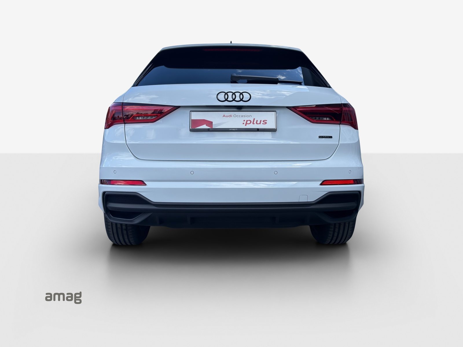 AUDI Q3 40 TFSI S line, Benzin, Occasion / Gebraucht, Automatik - 4