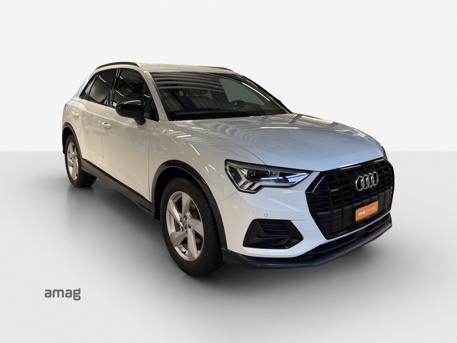 AUDI Q3 35 TDI advanced, Diesel, Second hand / Used, Manual - 6