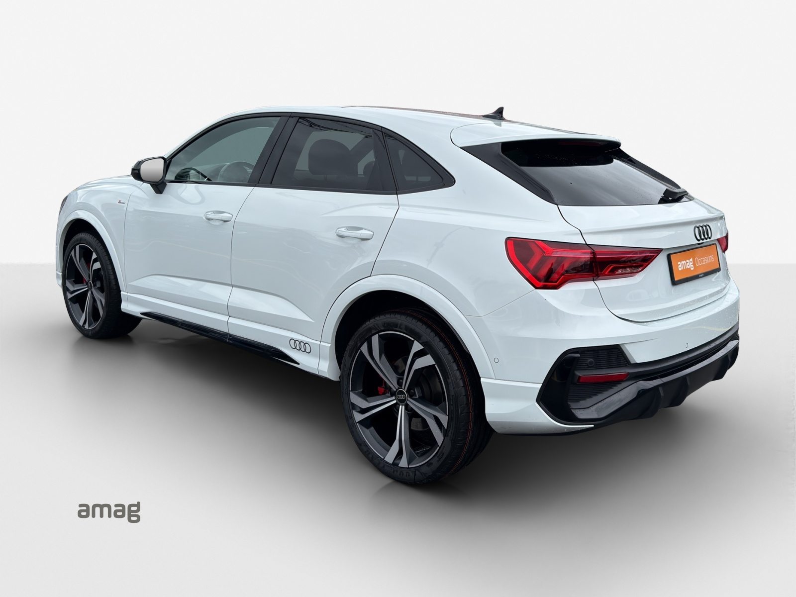 AUDI Q3 Sportback 45 TFSI S line, Benzin, Occasion / Gebraucht, Automatik - 3