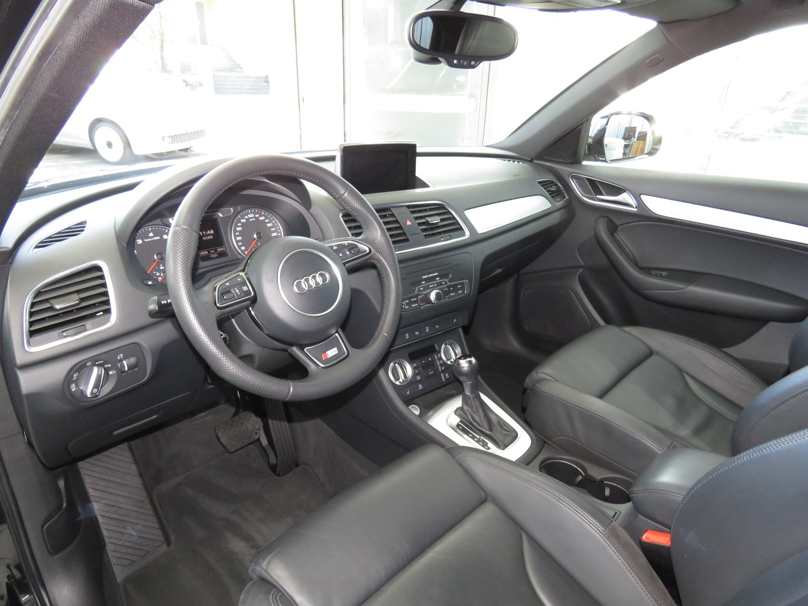 AUDI Q3 2.0 TFSI Quattro S-tronic, Benzin, Occasion / Gebraucht, Automatik - 7