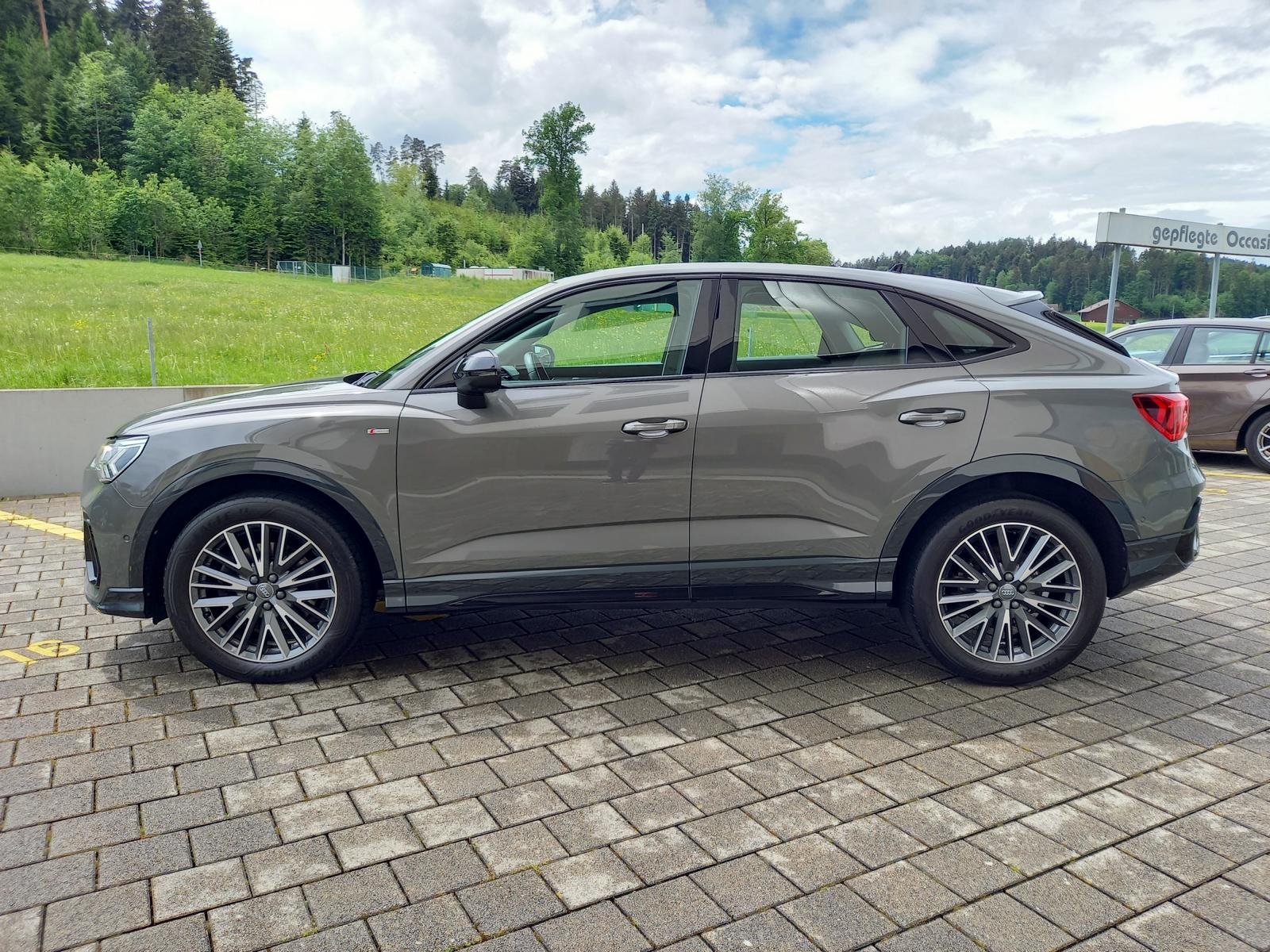 AUDI Q3 Sportback 2.0 45 TFSI S line quattro S-Tronic, Petrol, Second hand / Used, Automatic - 3