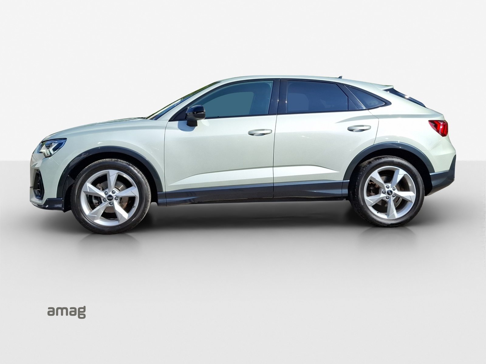 AUDI Q3 Sportback 35 TFSI Attraction, Benzina, Occasioni / Usate, Automatico - 2