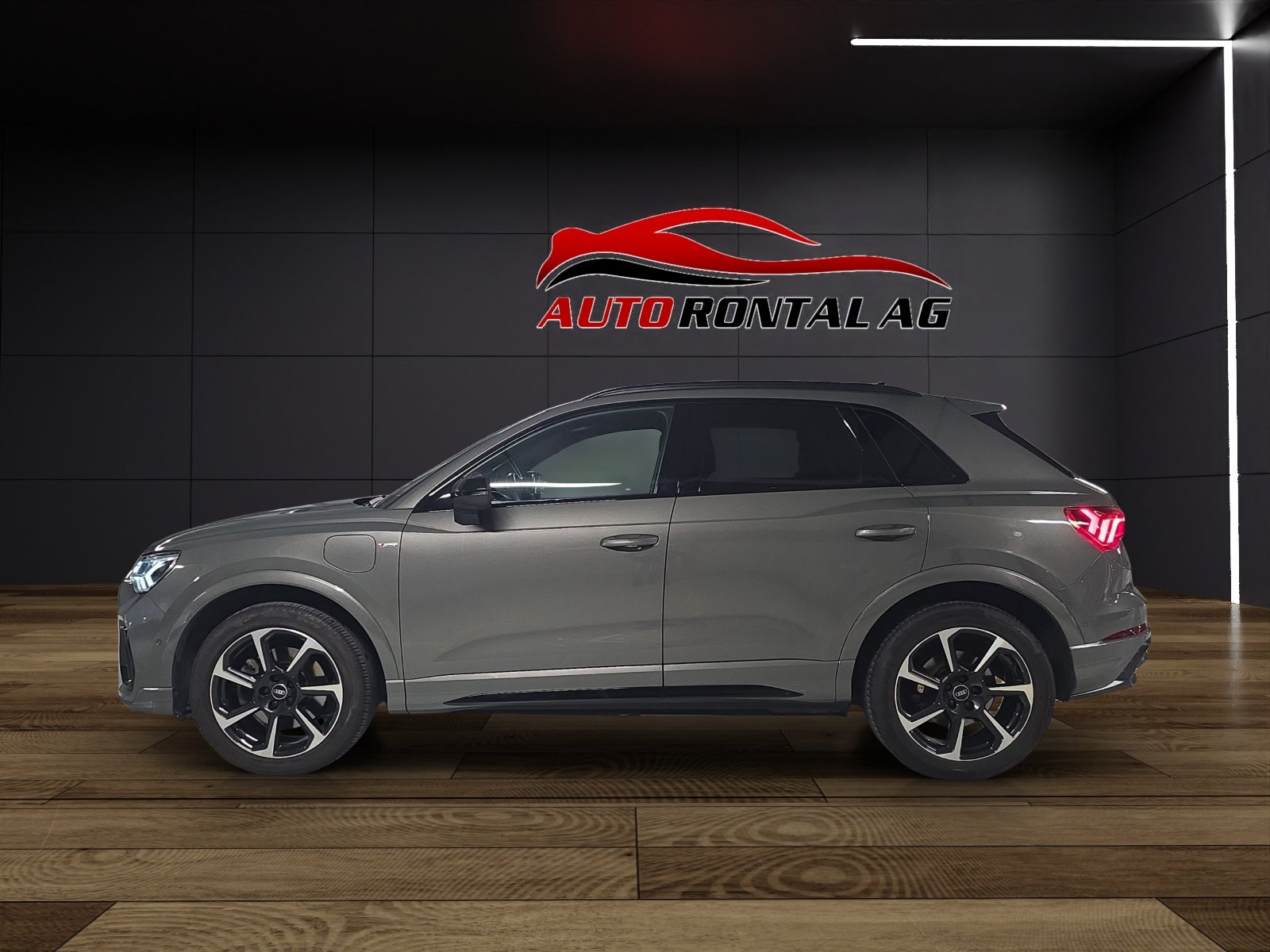 AUDI Q3 45 TFSI e S line Attraction S-tronic, Plug-in-Hybrid Benzina/Elettrica, Occasioni / Usate, Automatico - 4