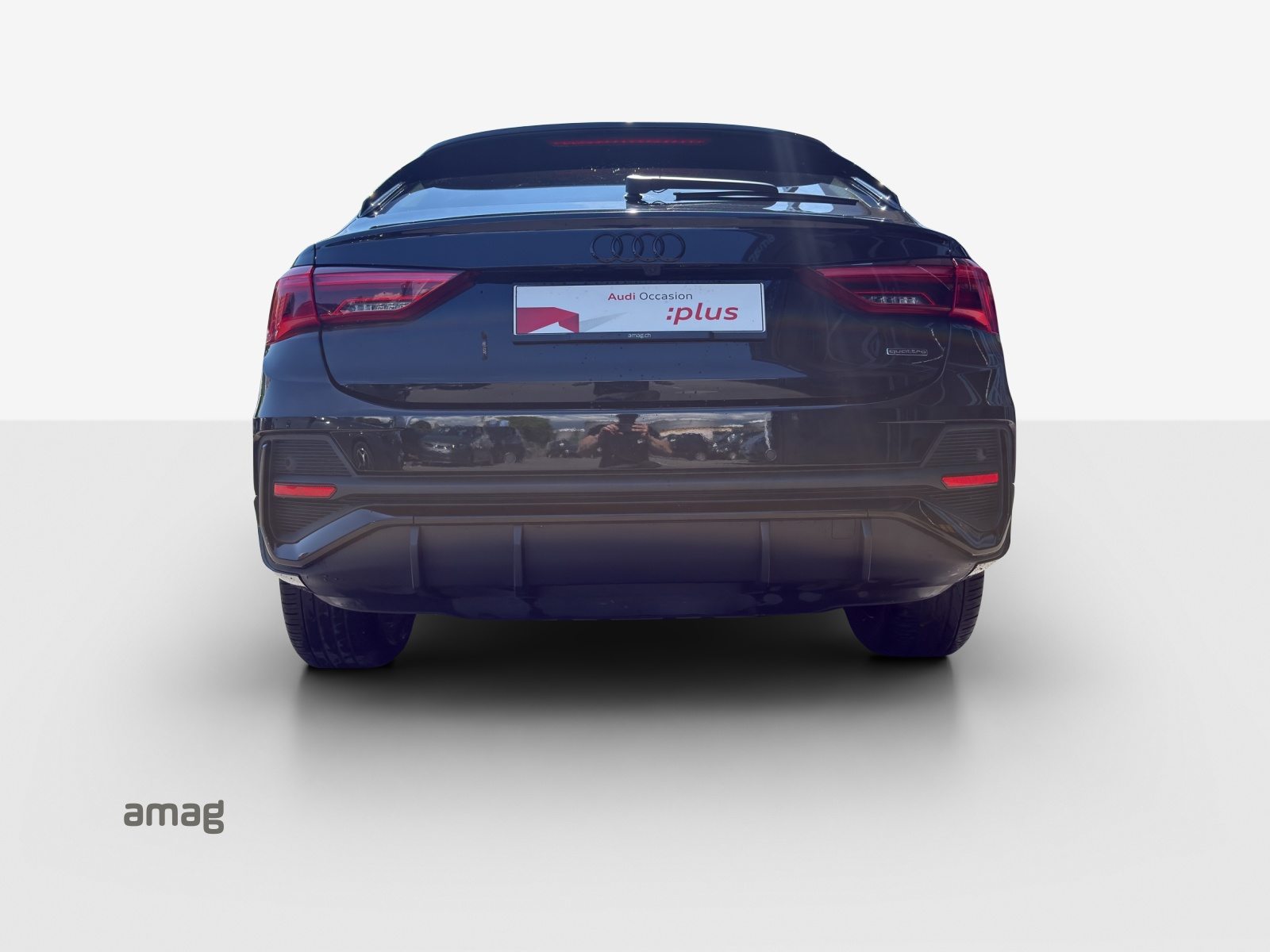 AUDI Q3 Sportback 40 TFSI S line, Essence, Occasion / Utilisé, Automatique - 4