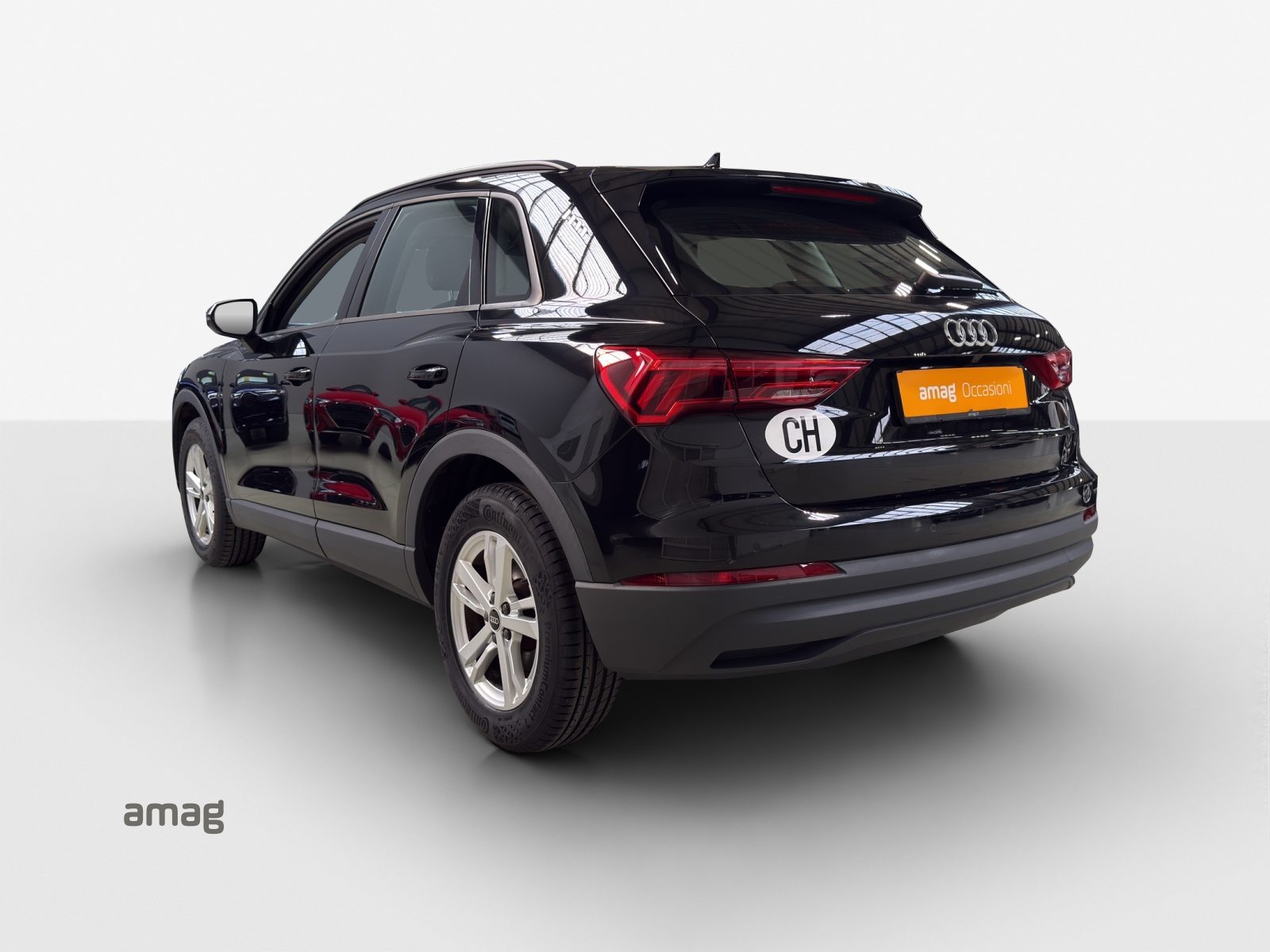 AUDI Q3 35 TFSI Attraction, Benzin, Occasion / Gebraucht, Automatik - 3