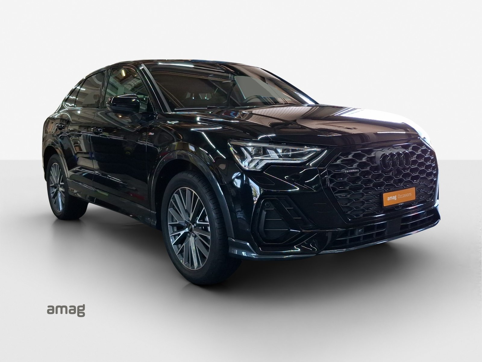 AUDI Q3 Sportback 40 TFSI S line, Benzin, Occasion / Gebraucht, Automatik - 6