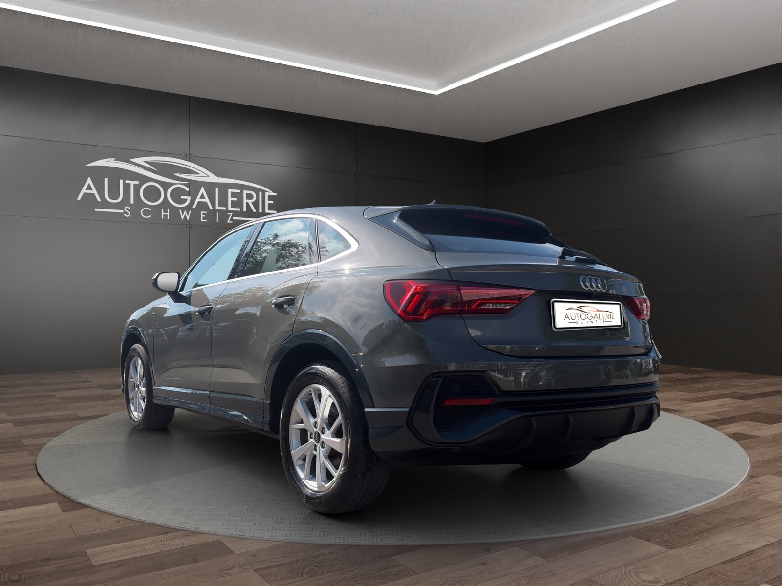 AUDI Q3 Sportback 45 TFSI S line quattro S-tronic CH Desig, Essence, Occasion / Utilisé, Automatique - 3