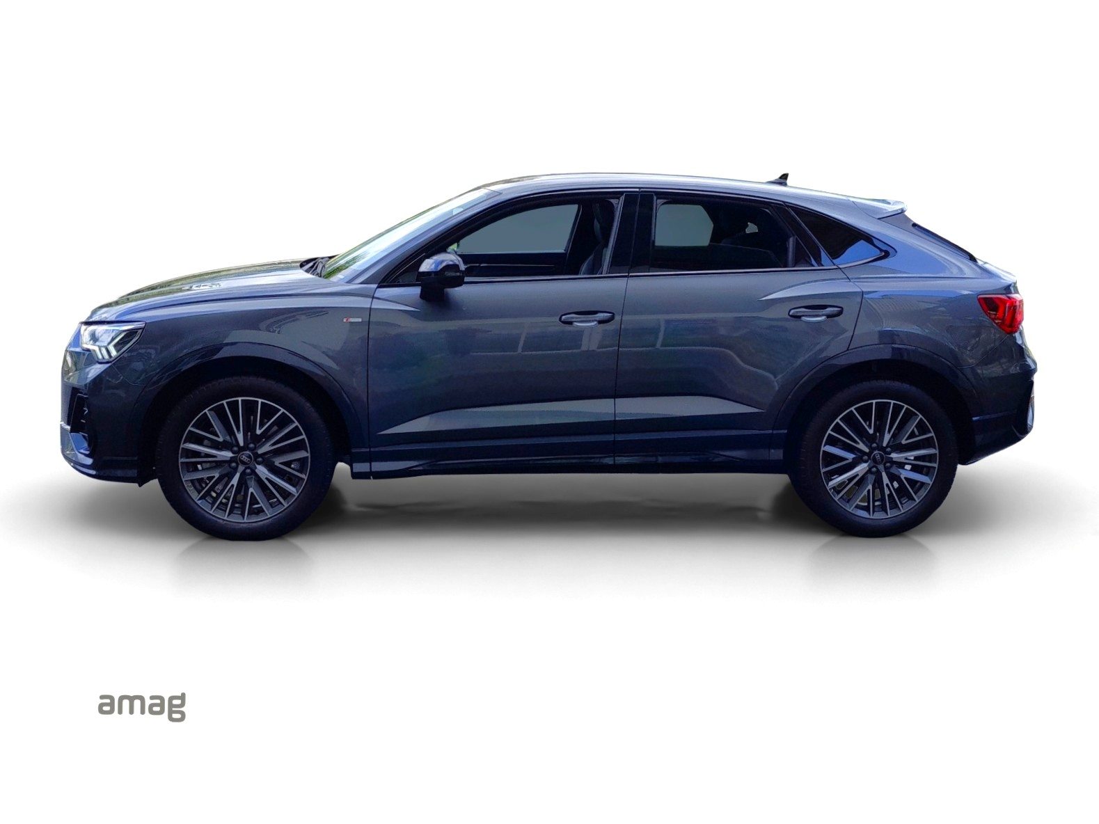 AUDI Q3 Sportback 40 TFSI S line, Petrol, Second hand / Used, Automatic - 3