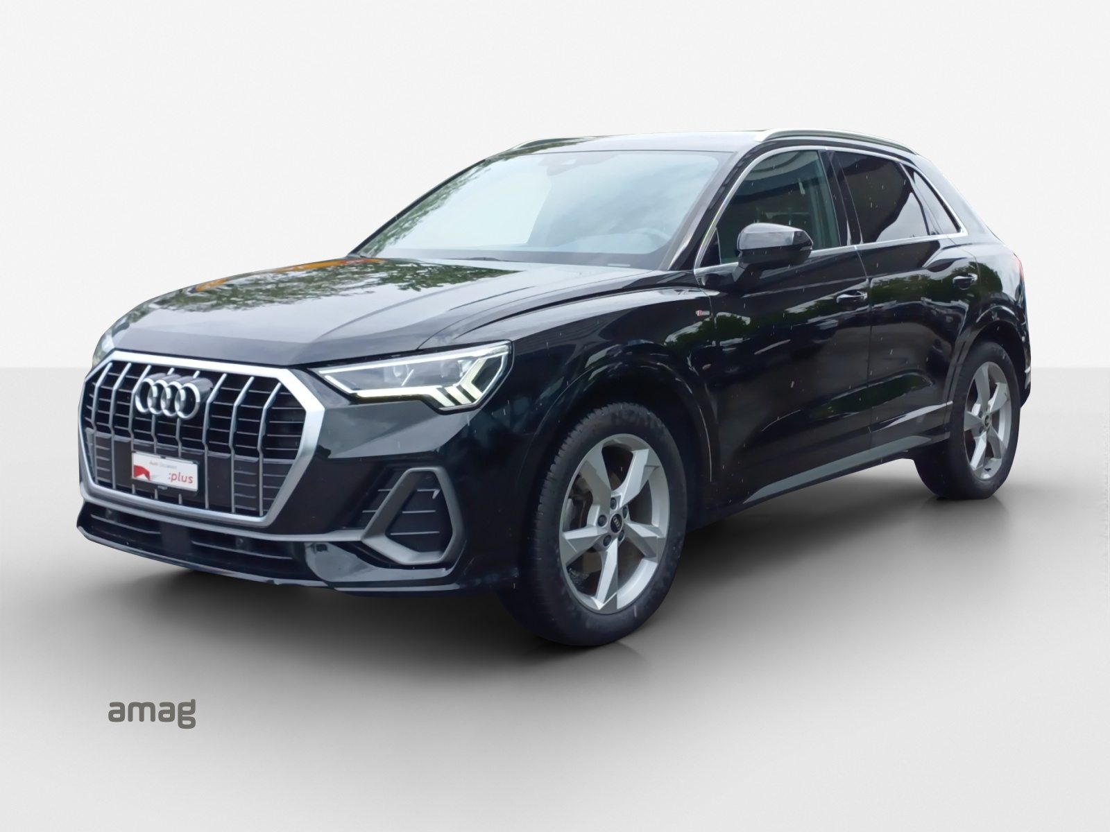 AUDI Q3 35 TFSI S line Attraction