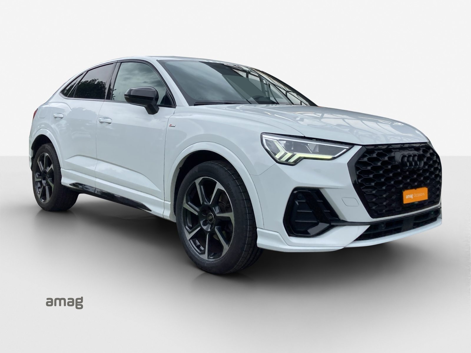 AUDI Q3 Sportback 35 TFSI S line Attraction, Petrol, Second hand / Used, Automatic - 6
