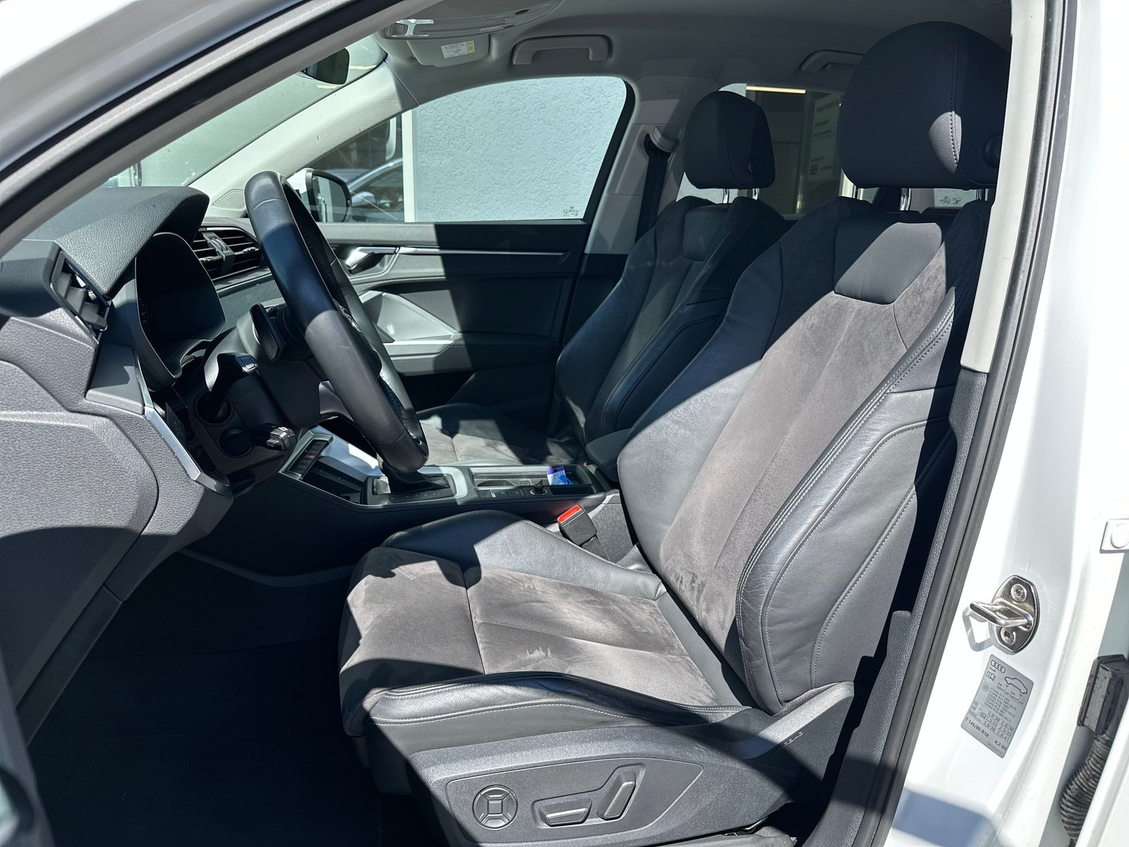 AUDI Q3 40 TFSI quattro S-tronic, Benzina, Occasioni / Usate, Automatico - 5