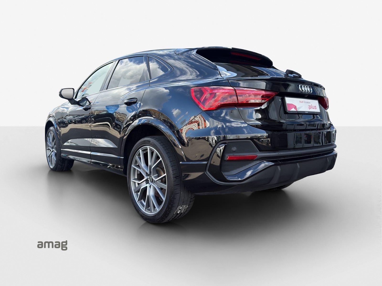 AUDI Q3 Sportback 45 TFSI S line, Benzin, Occasion / Gebraucht, Automatik - 3