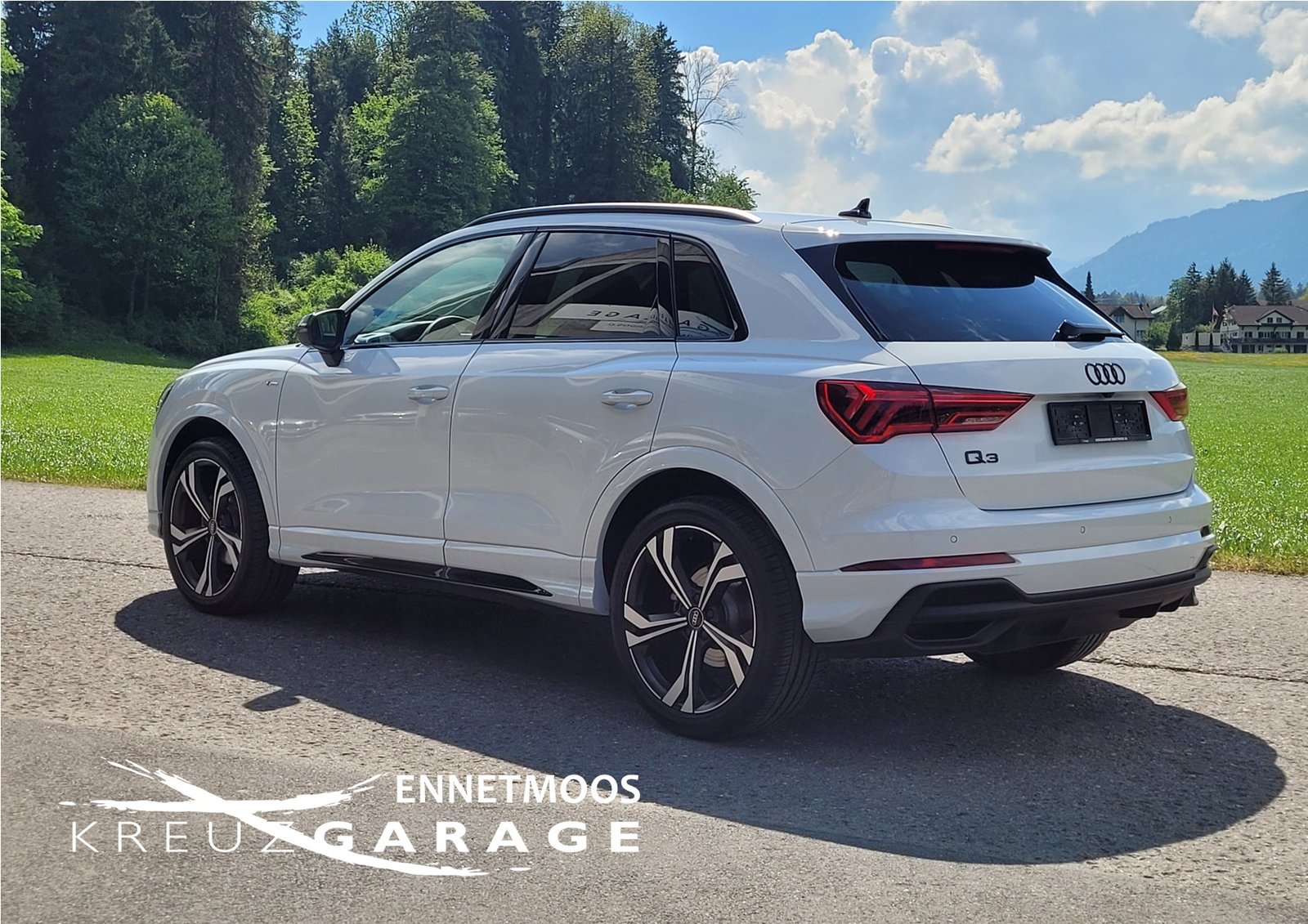 AUDI Q3 35 TFSI S line Attraction S-tronic *8-fach berieft +, Petrol, Second hand / Used, Automatic - 3