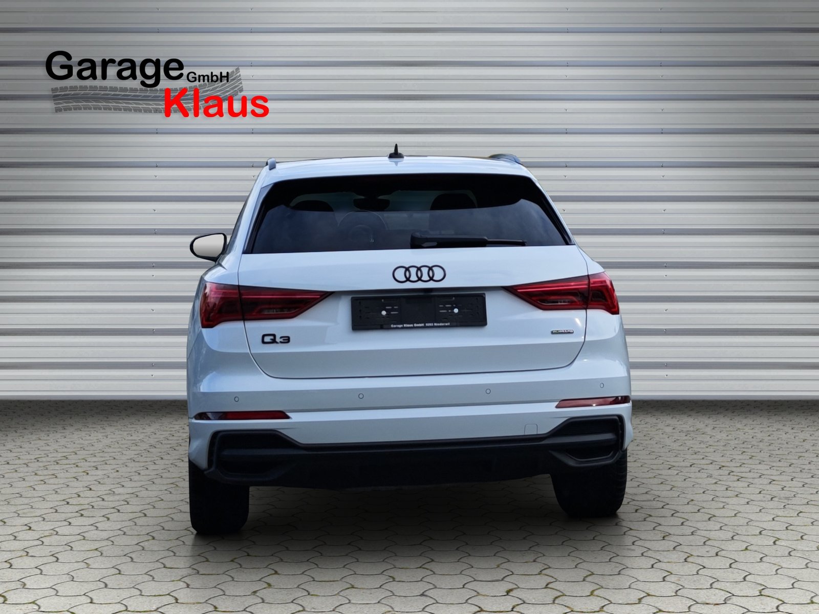 AUDI Q3 40 TFSI S line quattro S-tronic, Petrol, Second hand / Used, Automatic - 5