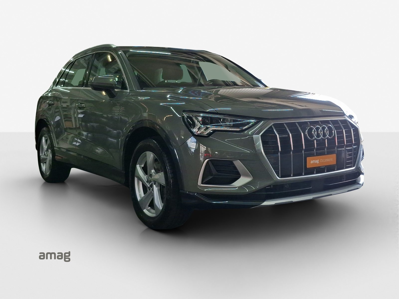 AUDI Q3 40 TFSI advanced, Benzin, Occasion / Gebraucht, Automatik - 6