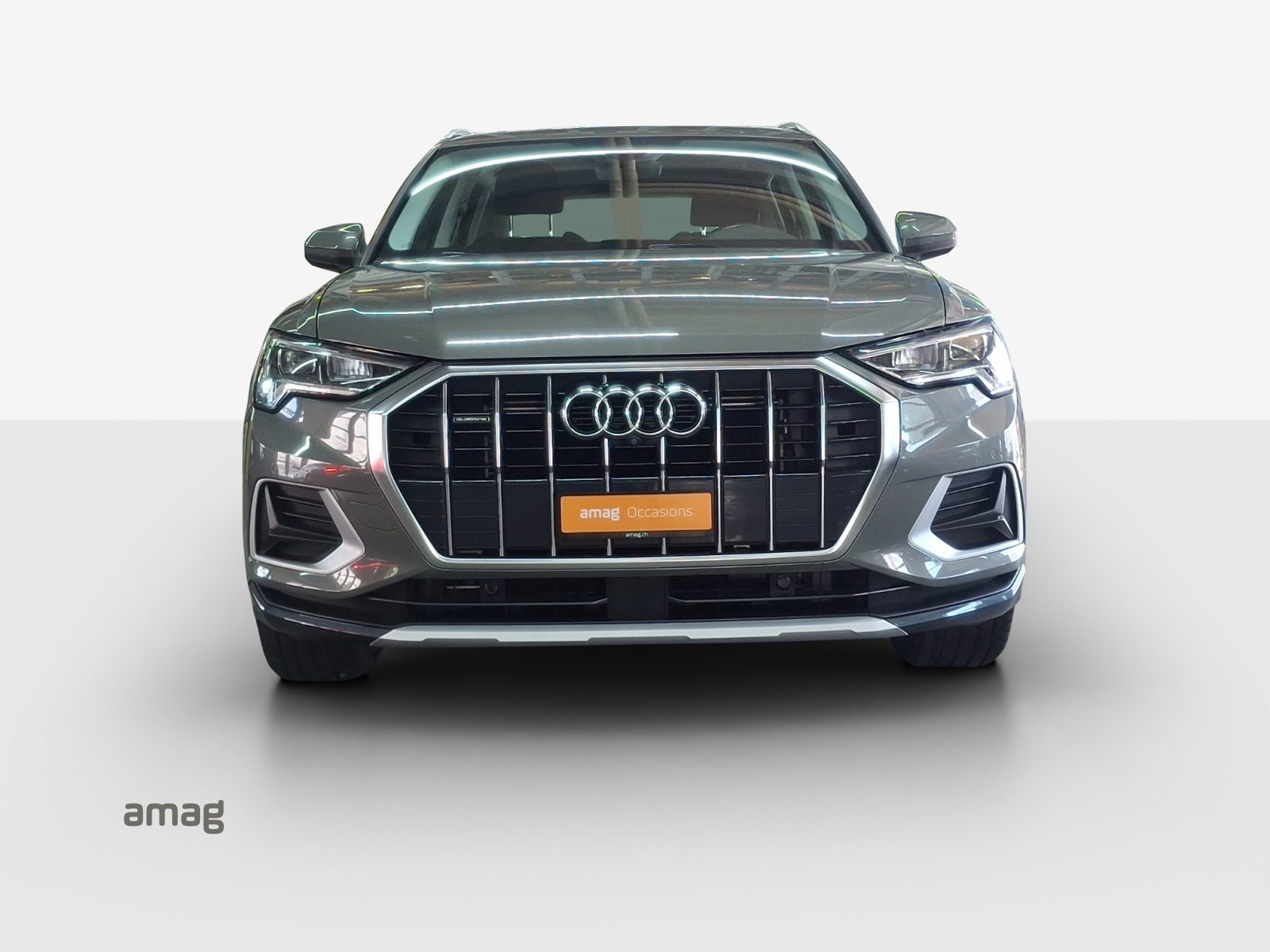 AUDI Q3 40 TFSI advanced, Benzin, Occasion / Gebraucht, Automatik - 7
