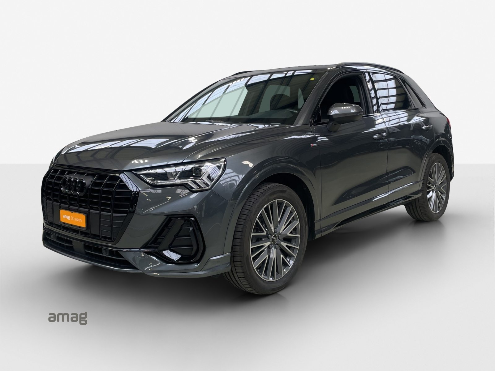 AUDI Q3 35 TFSI S line Attraction