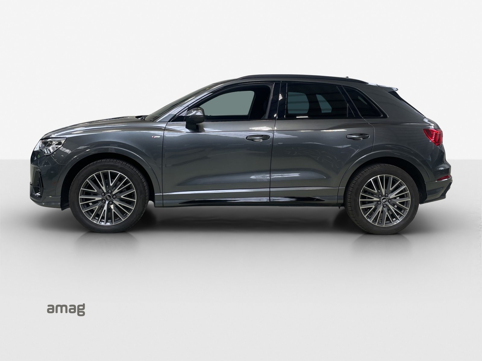 AUDI Q3 35 TFSI S line Attraction, Essence, Occasion / Utilisé, Automatique - 2