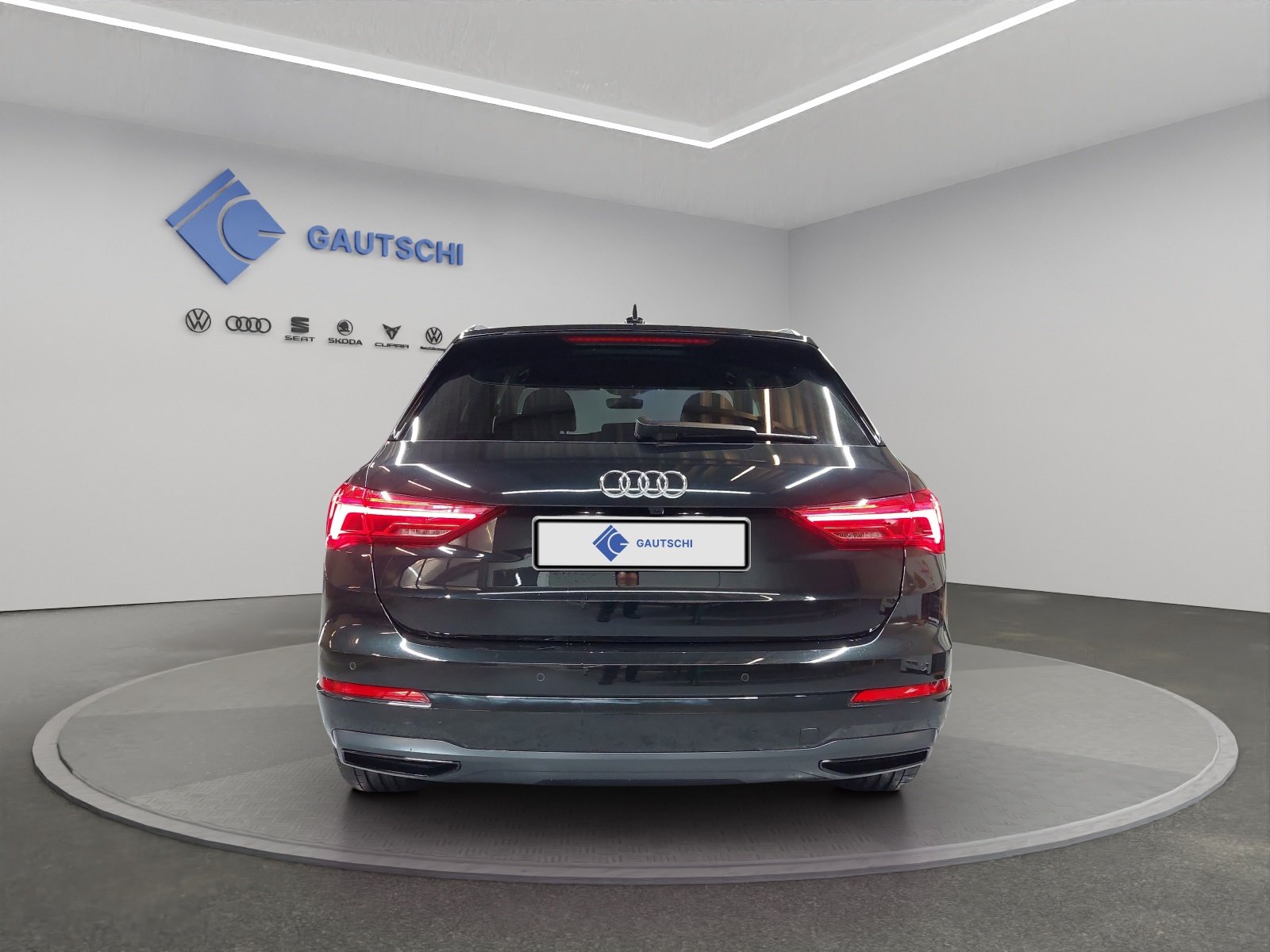 AUDI Q3 35 TFSI advanced Attraction S-tronic, Essence, Occasion / Utilisé, Automatique - 4