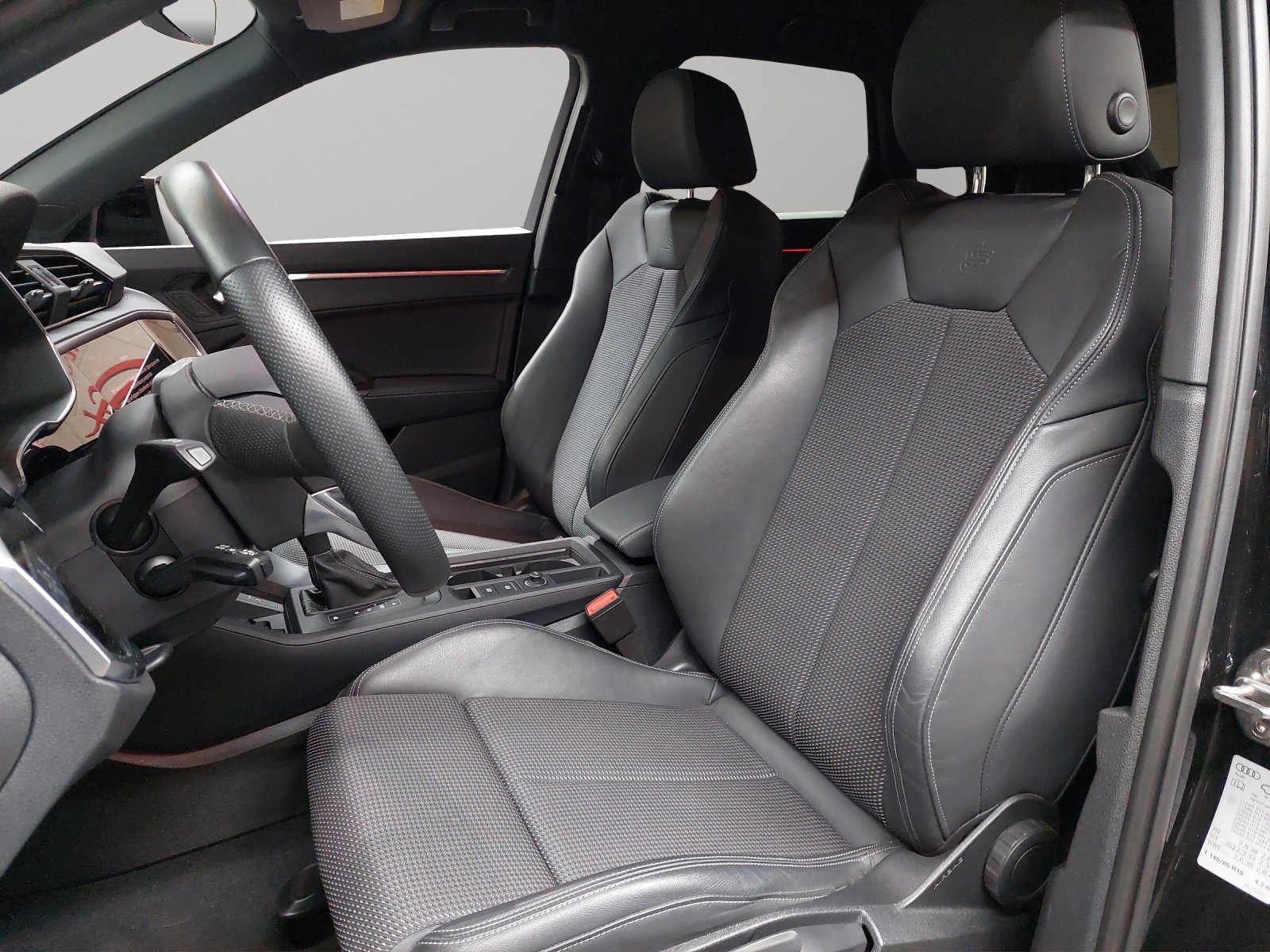 AUDI Q3 35 TFSI advanced Attraction S-tronic, Essence, Occasion / Utilisé, Automatique - 6