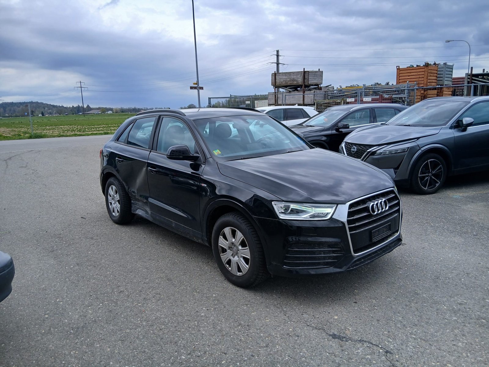 AUDI Q3 1.4 TFSI design S-tronic/ seiten schade/Erste Hand a, Petrol, Second hand / Used, Automatic - 2