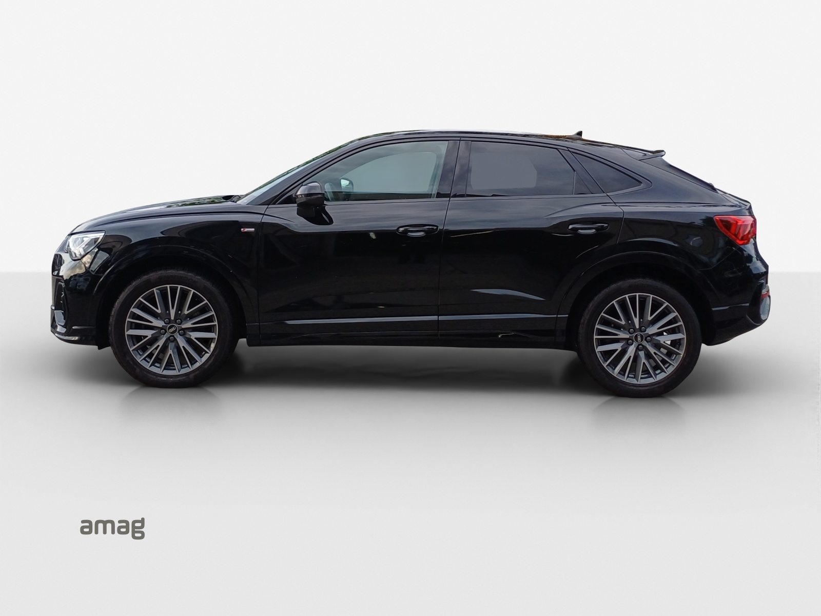 AUDI Q3 Sportback 40 TDI S line, Diesel, Occasion / Utilisé, Automatique - 2