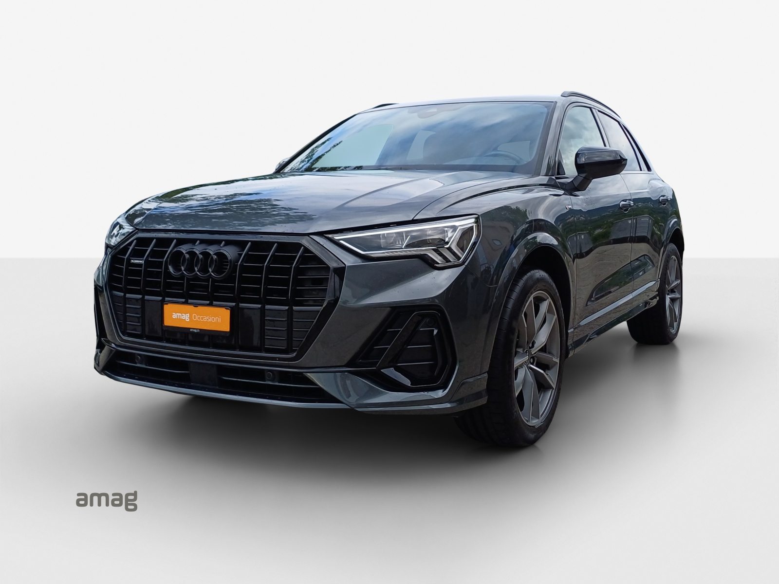 AUDI Q3 35 TDI S line Attraction
