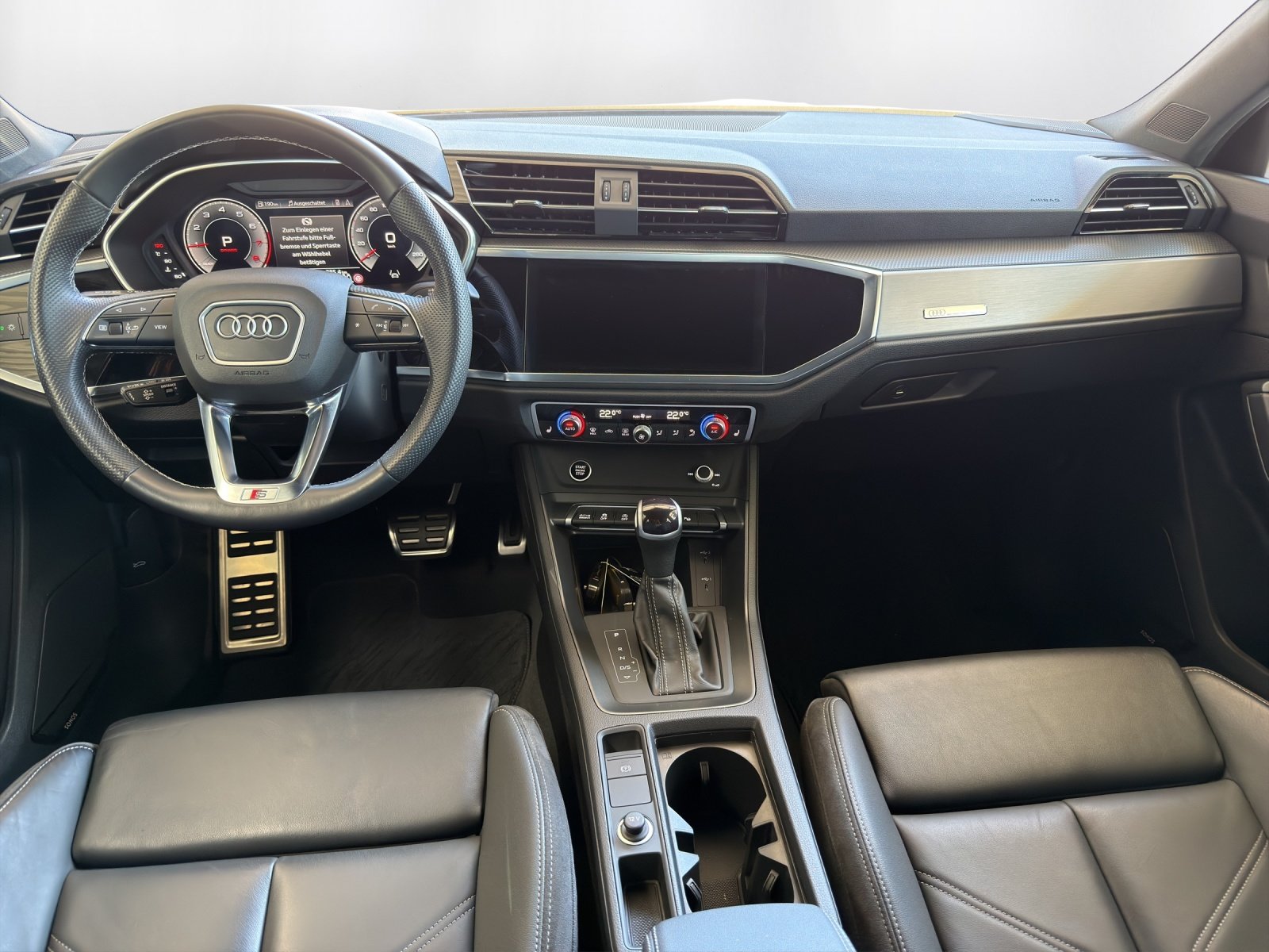 AUDI Q3 35 TFSI S line Attraction S-tronic, Benzina, Occasioni / Usate, Automatico - 7