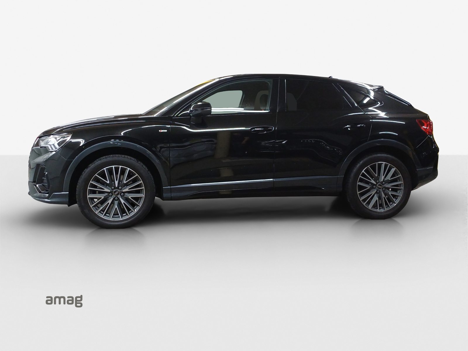 AUDI Q3 Sportback 40 TFSI S line, Essence, Occasion / Utilisé, Automatique - 2