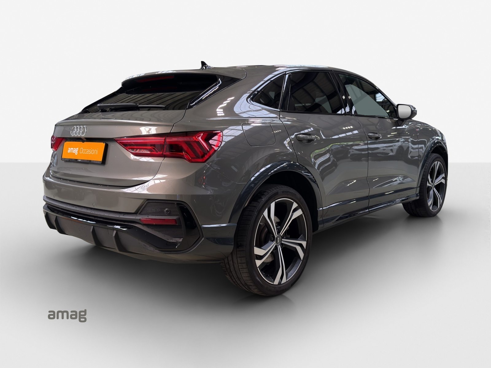 AUDI Q3 Sportback 45 TFSI e S line, Full-Hybrid Petrol/Electric, Second hand / Used, Automatic - 6