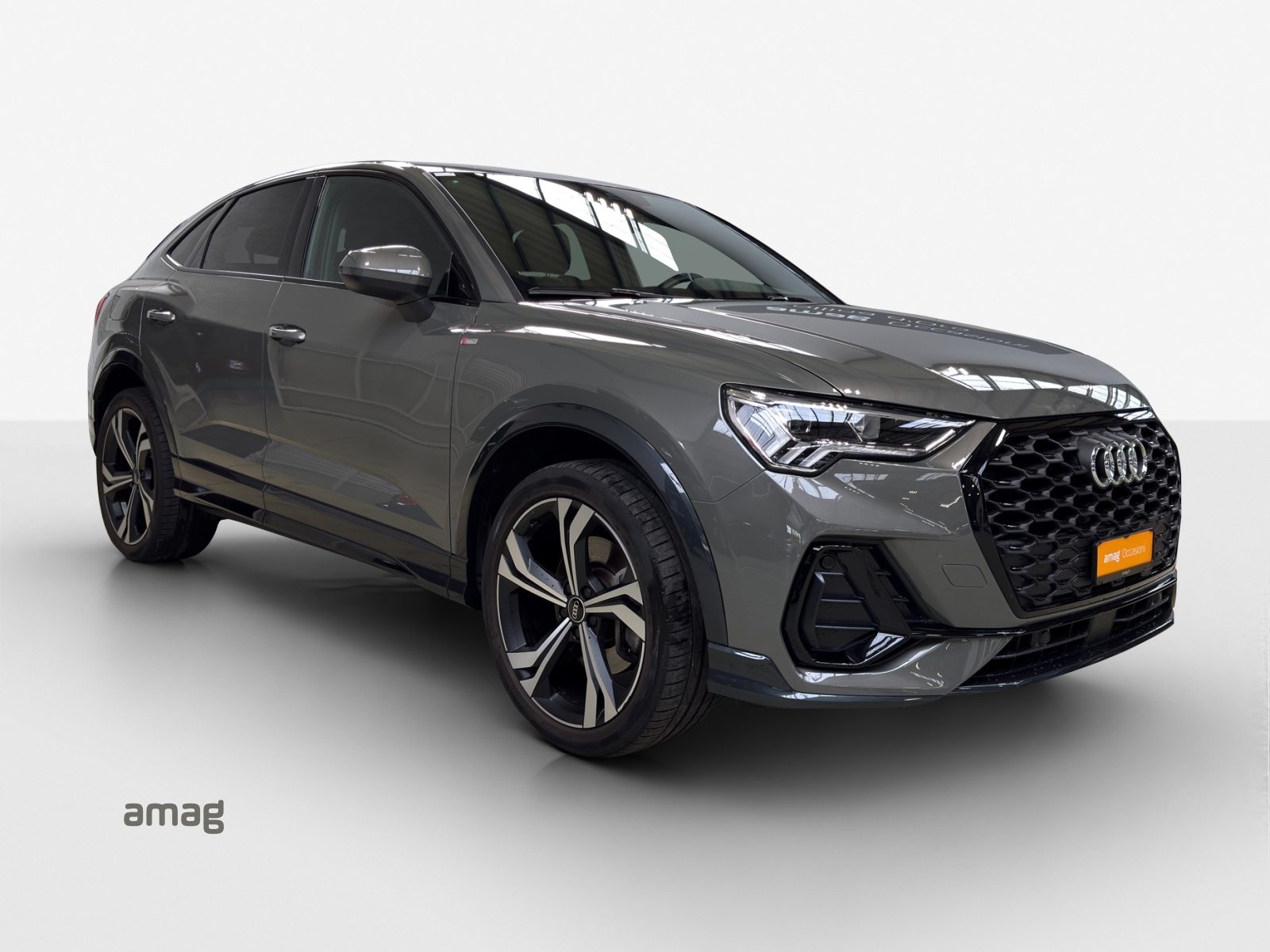 AUDI Q3 Sportback 45 TFSI e S line, Full-Hybrid Petrol/Electric, Second hand / Used, Automatic - 7