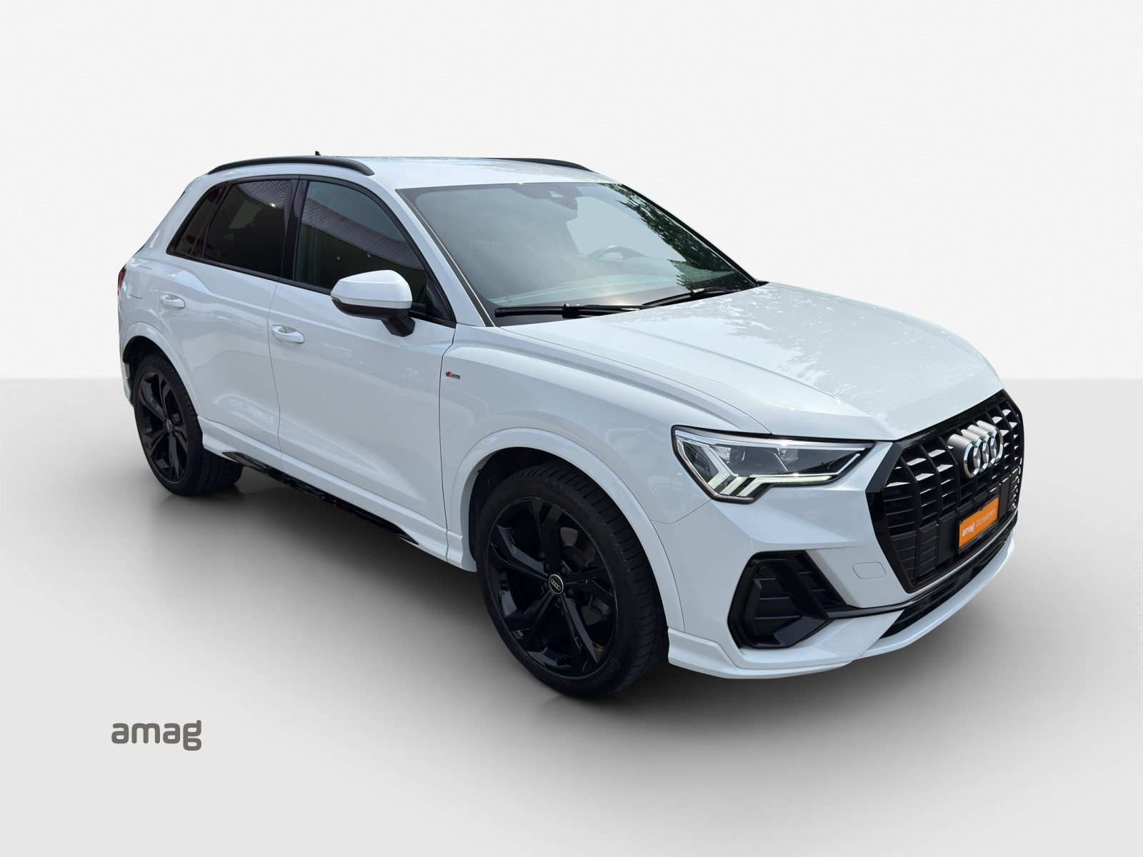 AUDI Q3 35 TFSI S line Attraction, Petrol, Second hand / Used, Automatic - 6