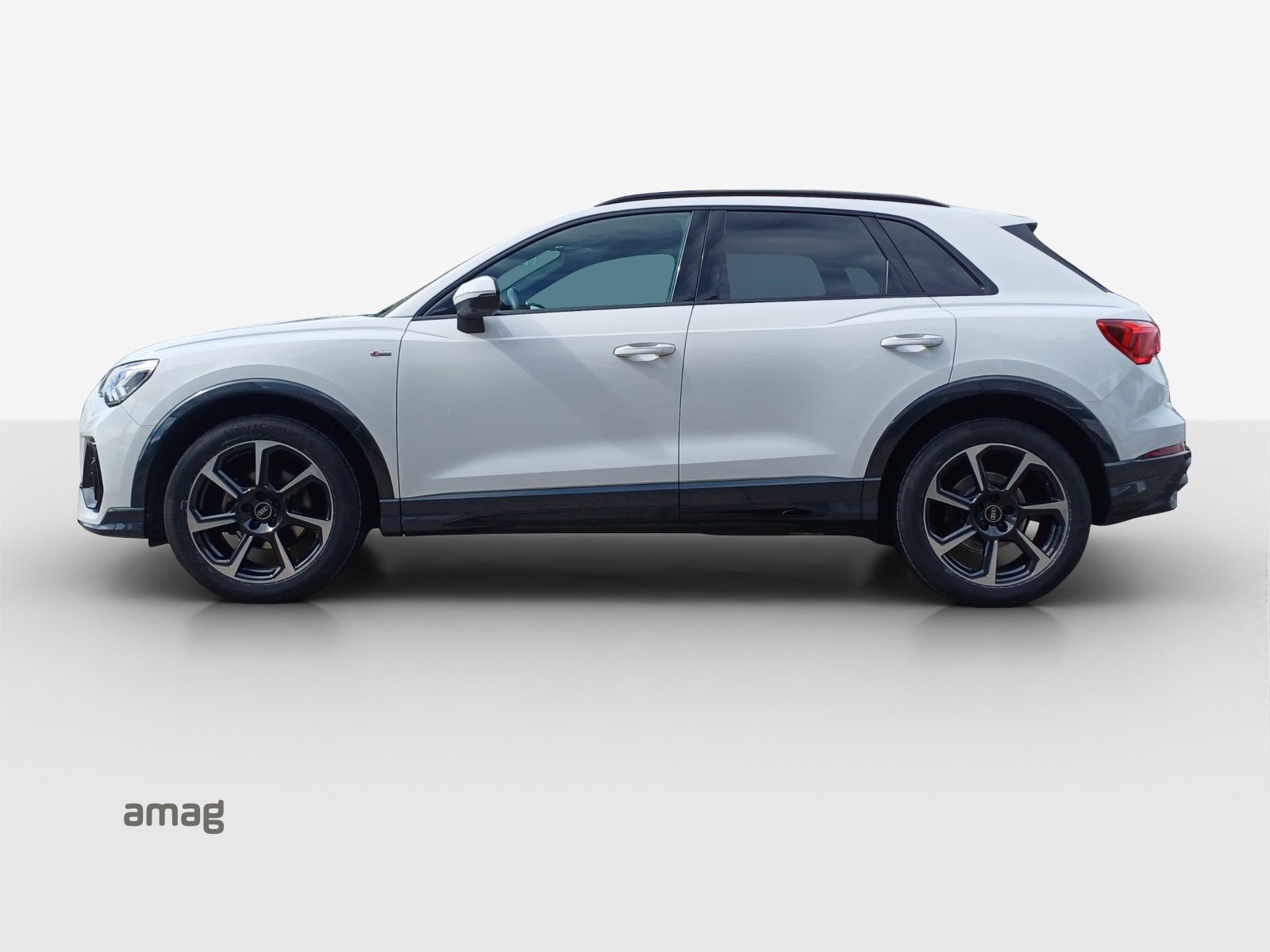 AUDI Q3 35 TFSI S line Attraction, Essence, Occasion / Utilisé, Automatique - 2