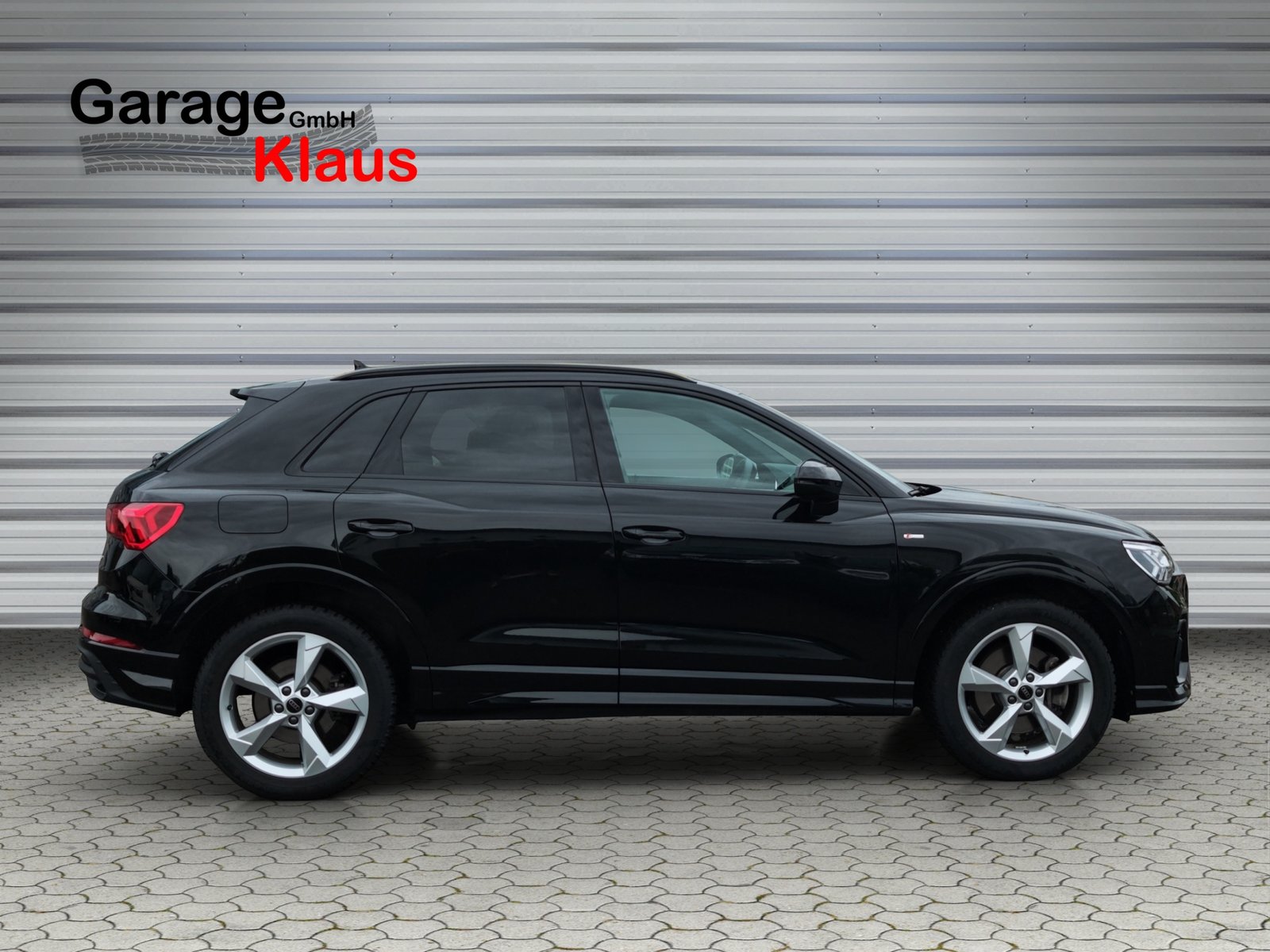 AUDI Q3 40 TDI S line quattro S-tronic, Diesel, Second hand / Used, Automatic - 7