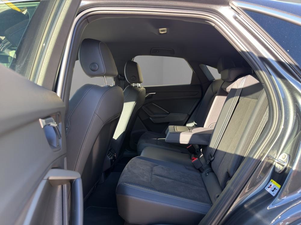 AUDI Q3 Sportback 40 TFSI S line, Essence, Occasion / Utilisé, Automatique - 7