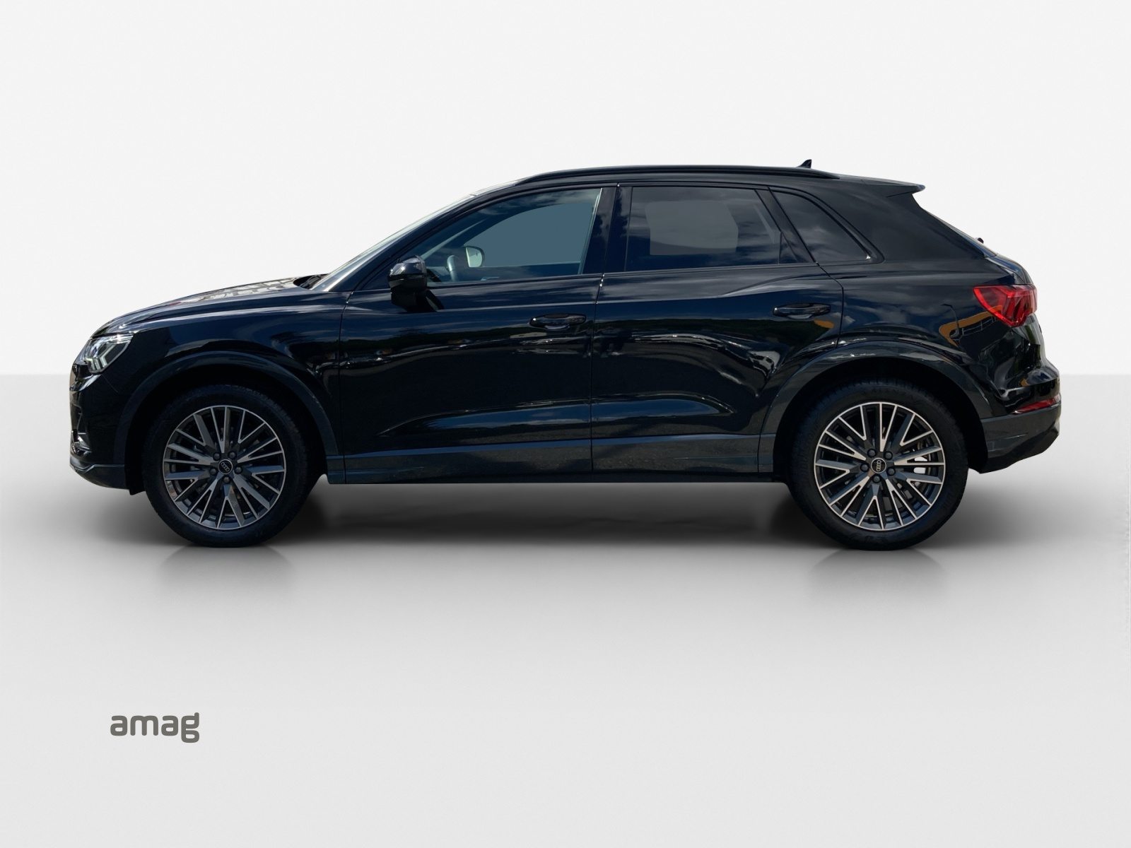AUDI Q3 35 TFSI advanced Attraction, Benzina, Occasioni / Usate, Automatico - 2
