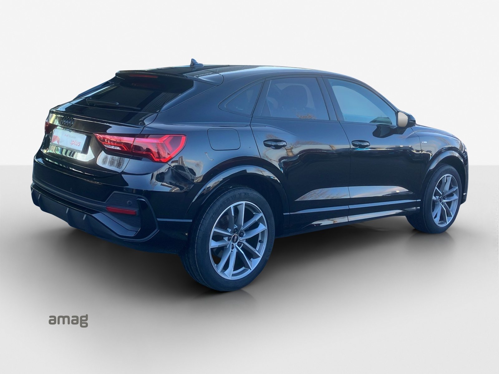 AUDI Q3 Sportback 35 TFSI S line Attraction, Essence, Occasion / Utilisé, Automatique - 5