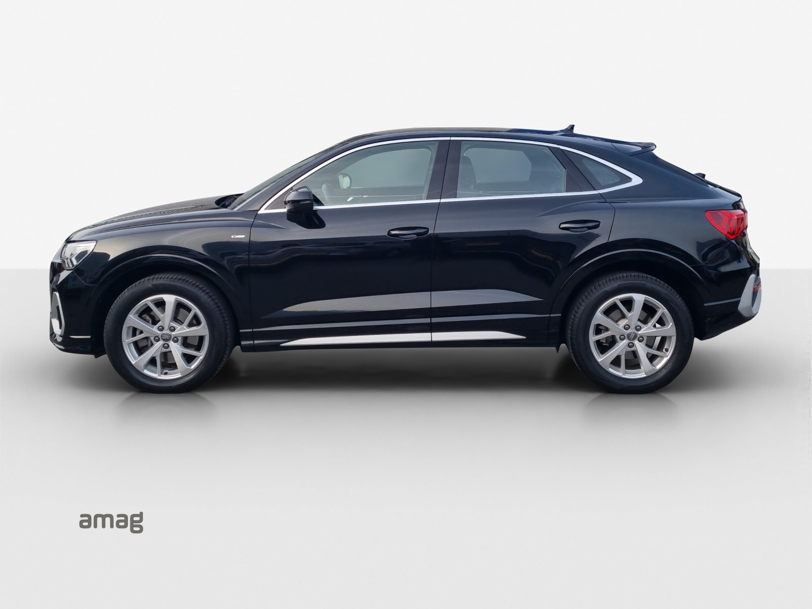 AUDI Q3 Sportback 40 TFSI S line, Essence, Occasion / Utilisé, Automatique - 2