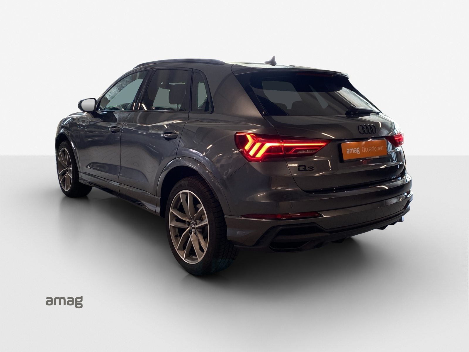 AUDI Q3 35 TFSI S line Attraction, Benzin, Occasion / Gebraucht, Automatik - 3