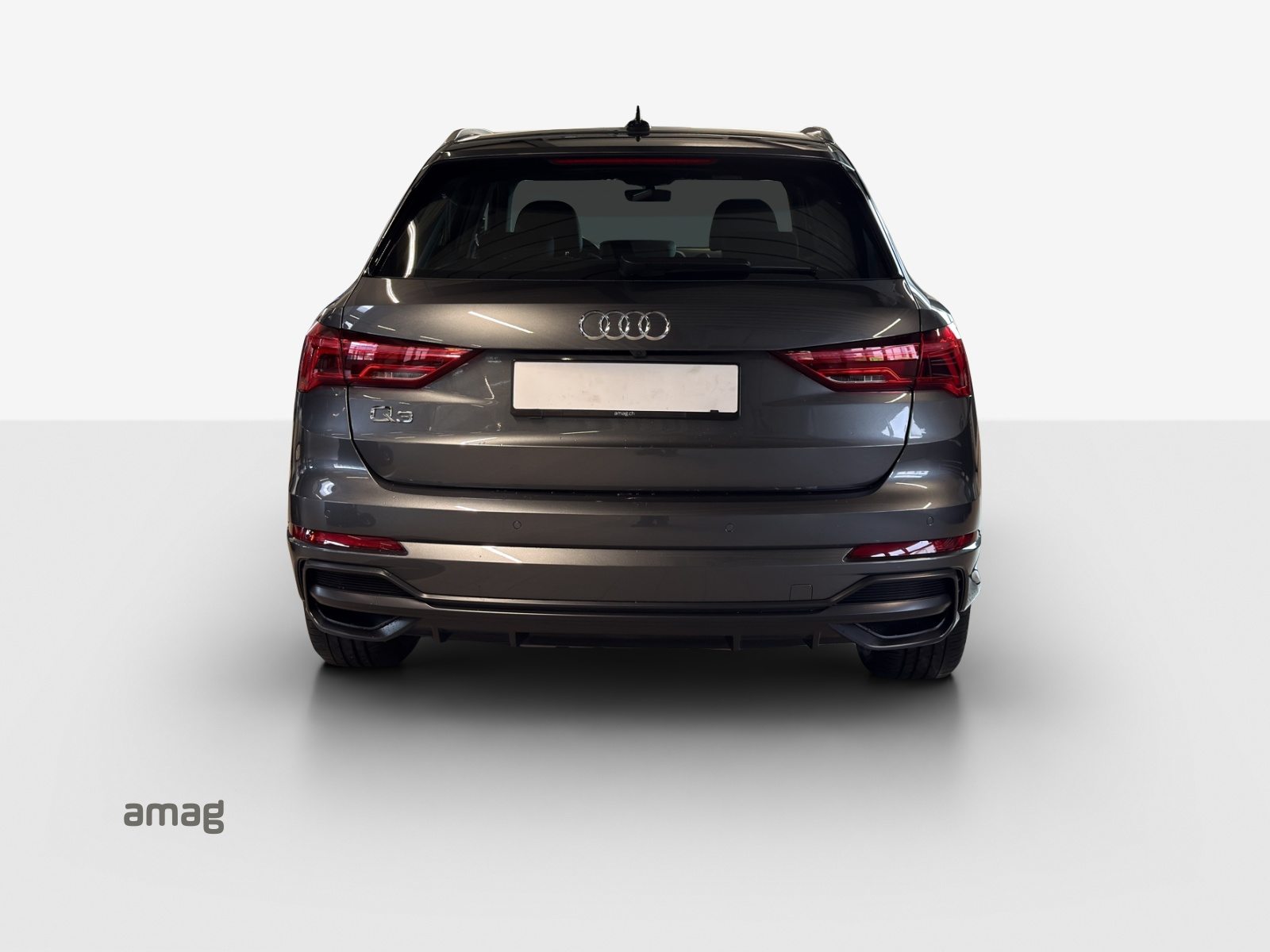 AUDI Q3 40 TFSI S line, Benzin, Occasion / Gebraucht, Automatik - 4