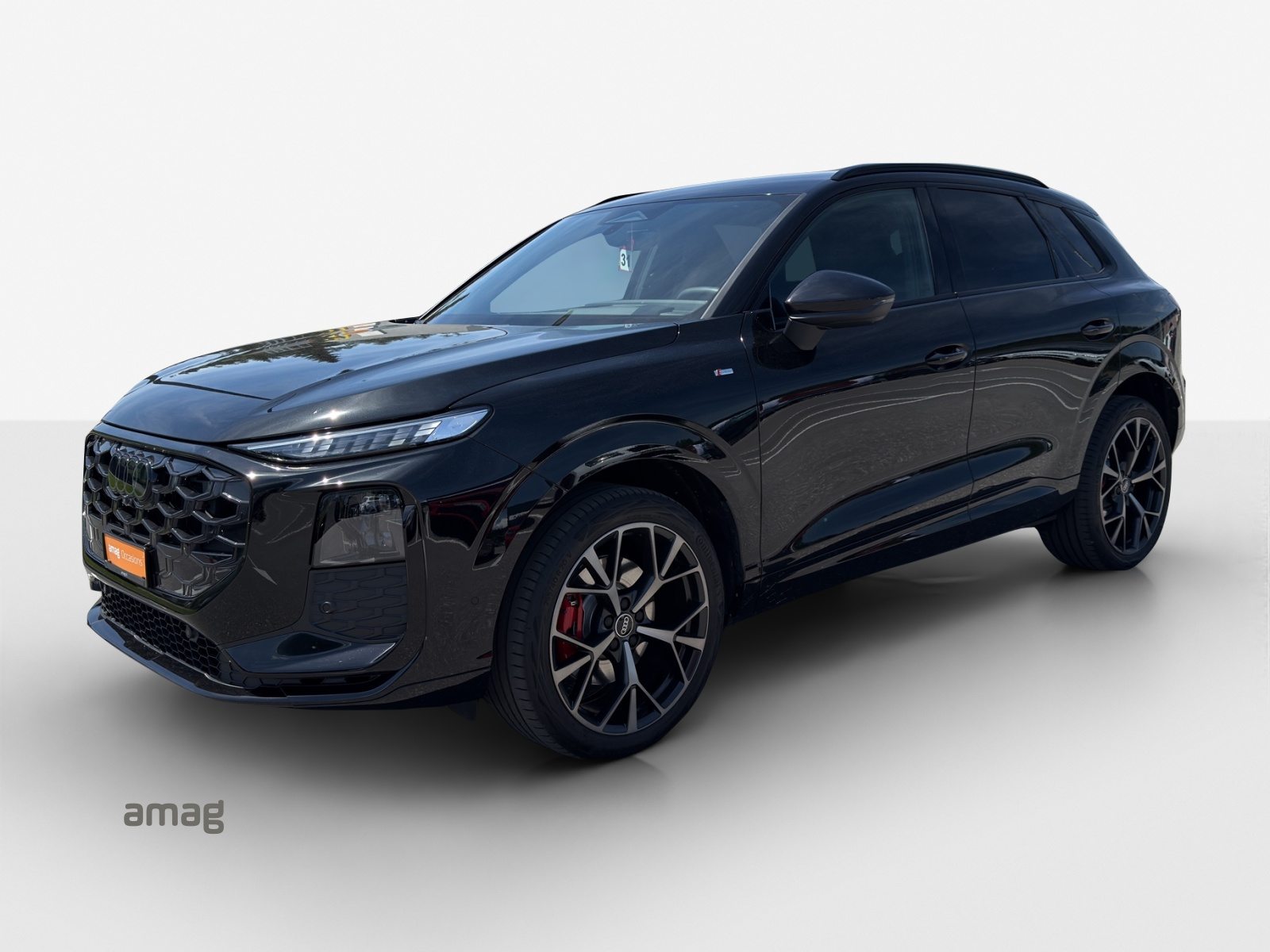 AUDI Q3 SUV TFSI 195 kW
