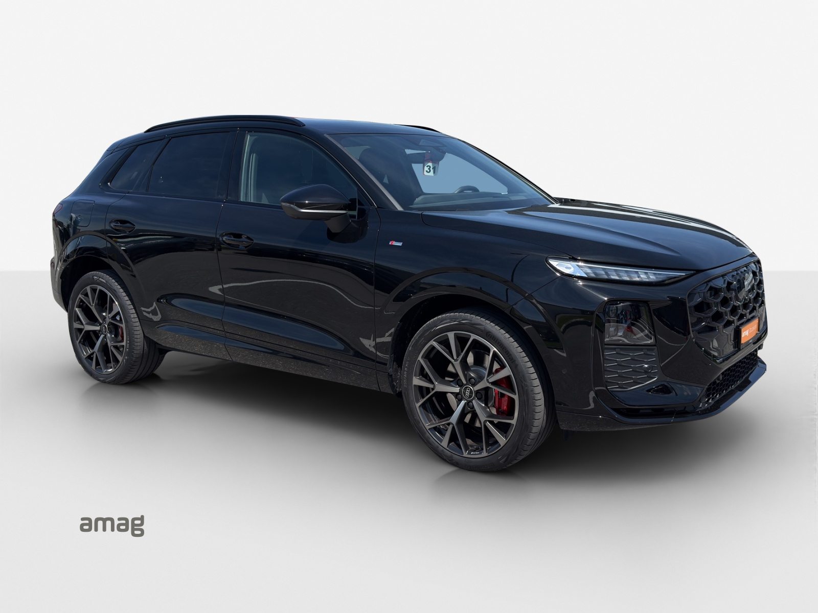 AUDI Q3 SUV TFSI 195 kW, Essence, Occasion / Utilisé, Automatique - 6