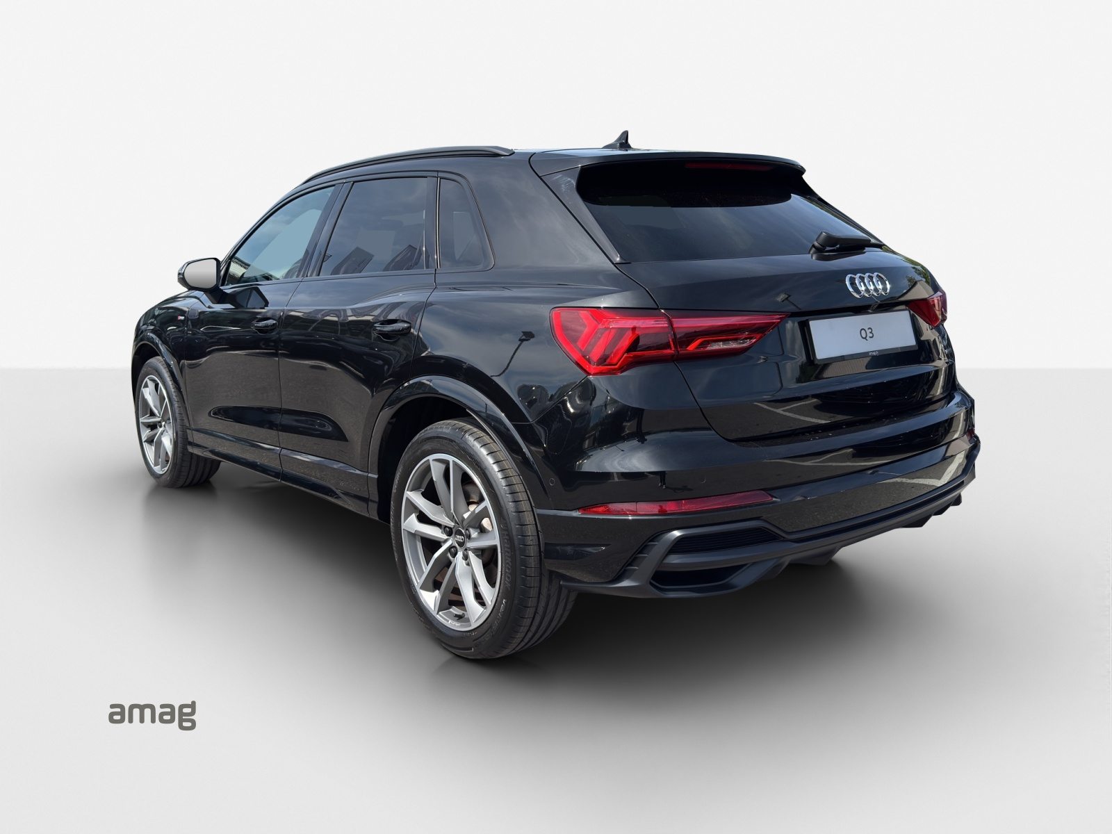 AUDI Q3 45 TFSI S line, Essence, Occasion / Utilisé, Automatique - 3